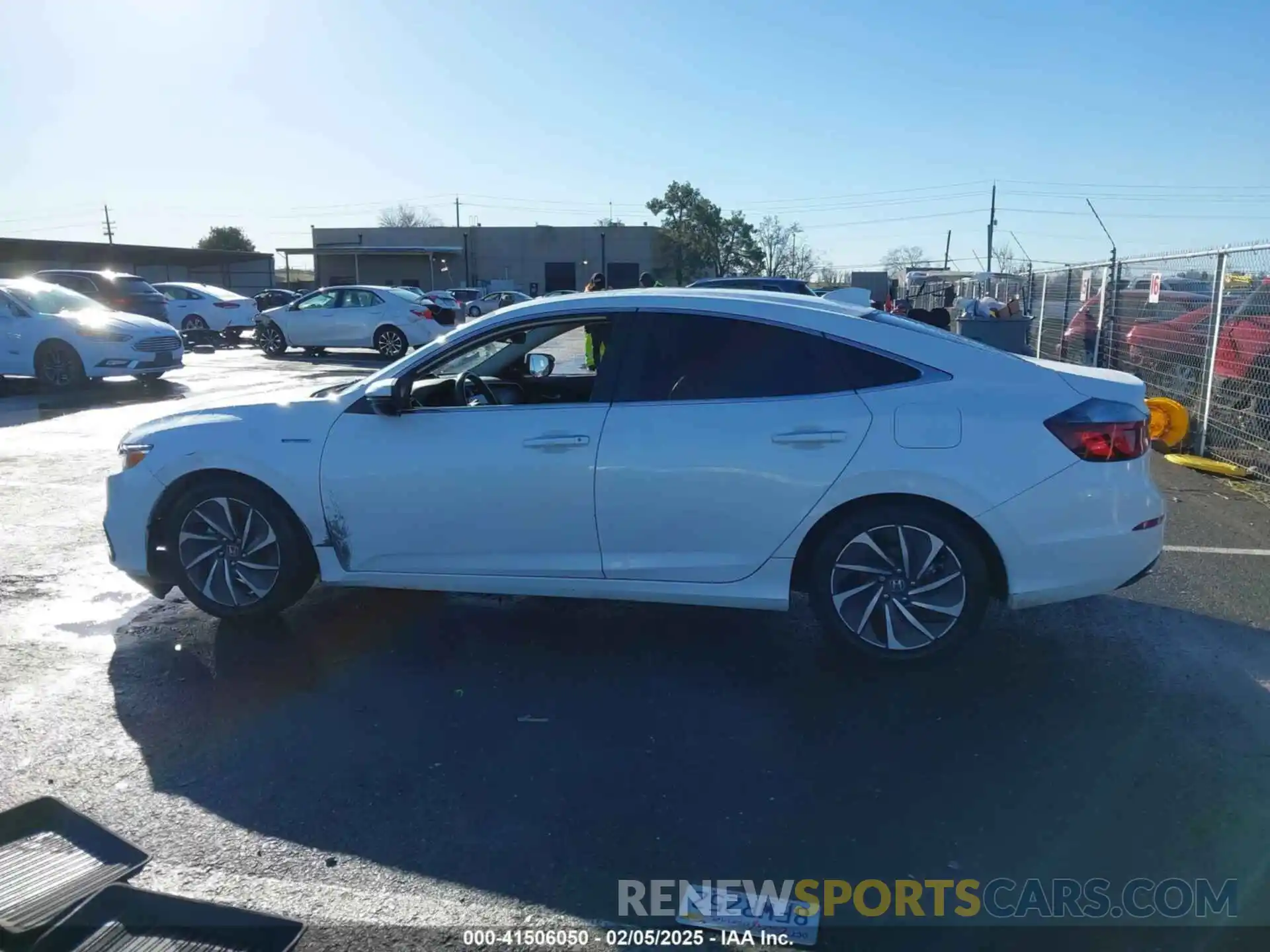 14 Photograph of a damaged car 19XZE4F92KE012764 HONDA INSIGHT 2019