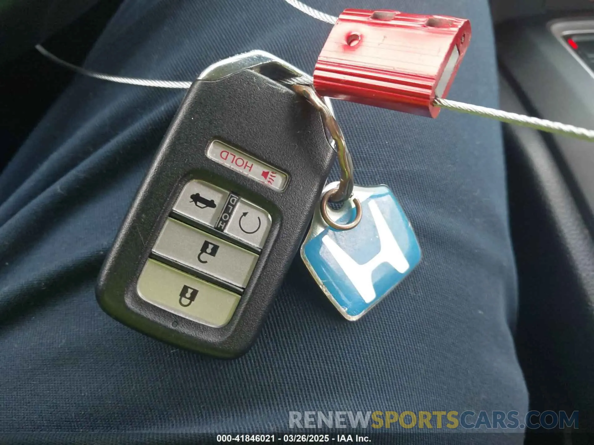 11 Photograph of a damaged car 19XZE4F93KE003037 HONDA INSIGHT 2019