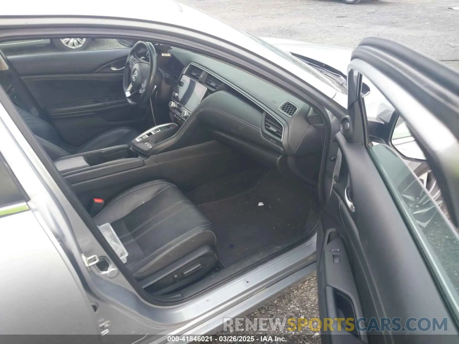 5 Photograph of a damaged car 19XZE4F93KE003037 HONDA INSIGHT 2019
