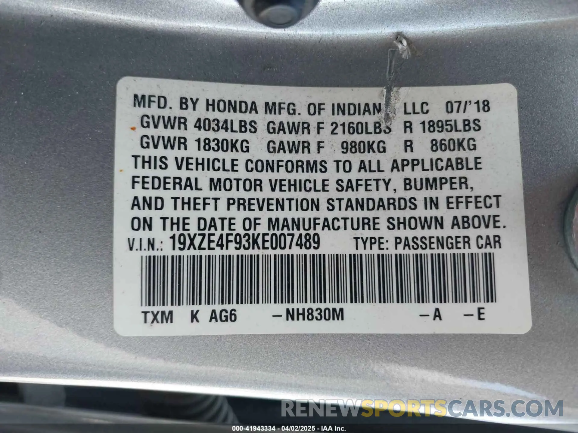 9 Photograph of a damaged car 19XZE4F93KE007489 HONDA INSIGHT 2019