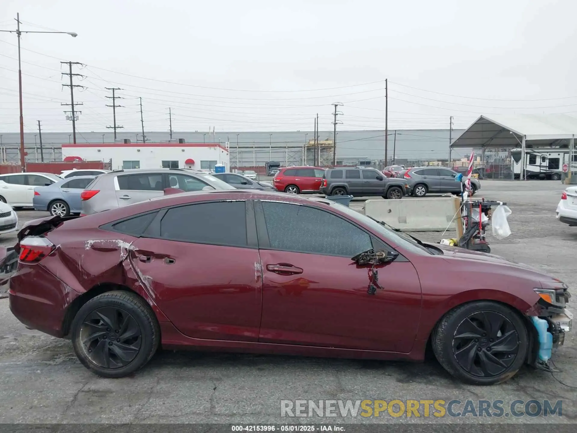 13 Photograph of a damaged car 19XZE4F93KE007802 HONDA INSIGHT 2019