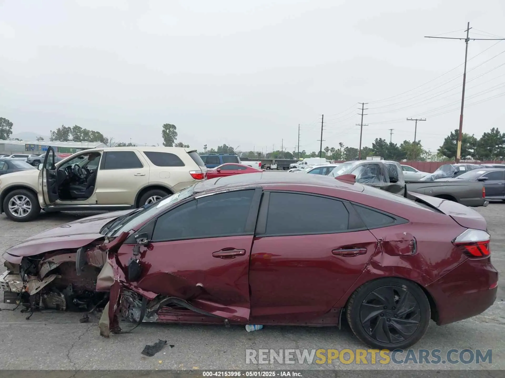 14 Photograph of a damaged car 19XZE4F93KE007802 HONDA INSIGHT 2019