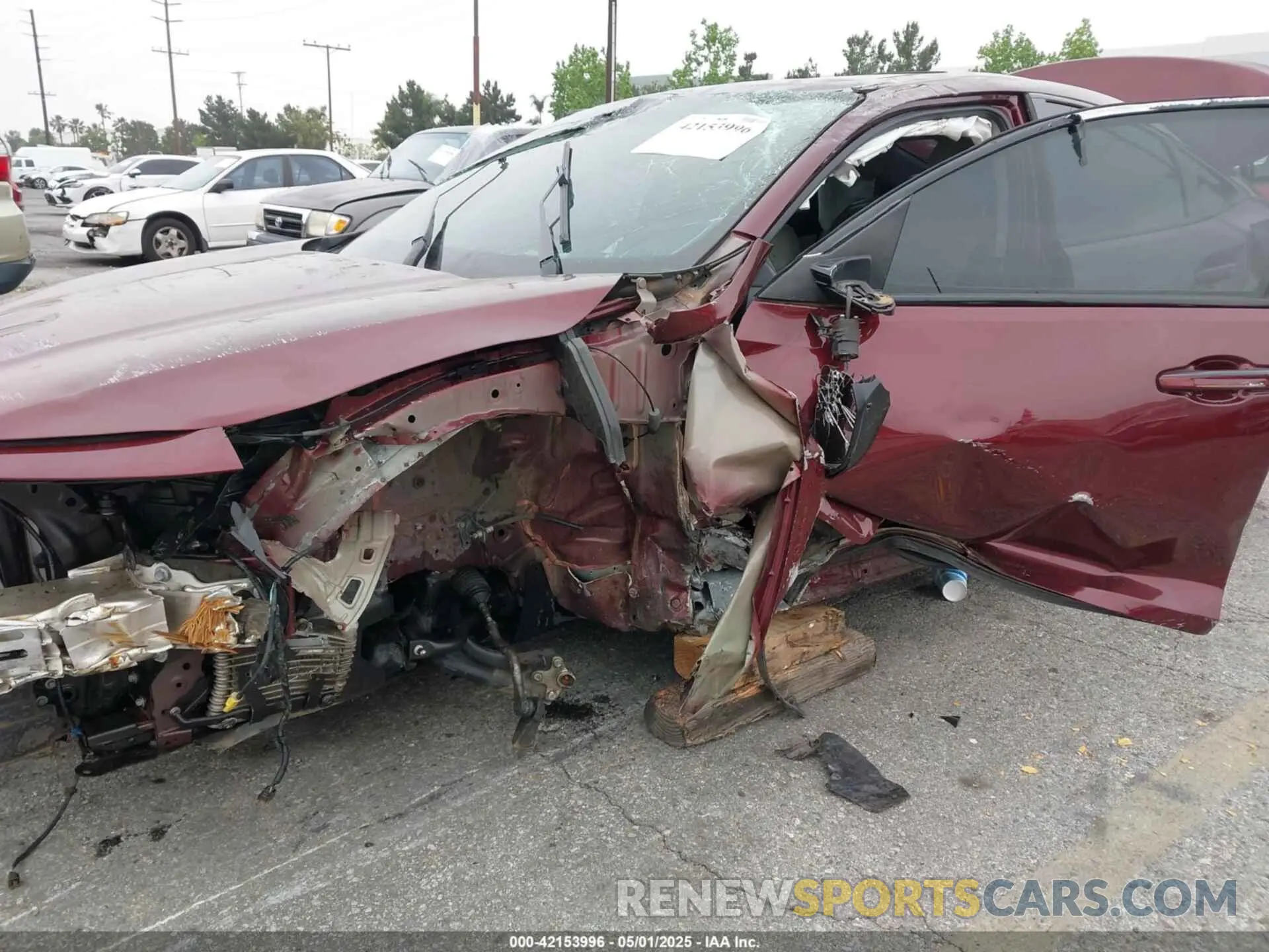 6 Photograph of a damaged car 19XZE4F93KE007802 HONDA INSIGHT 2019