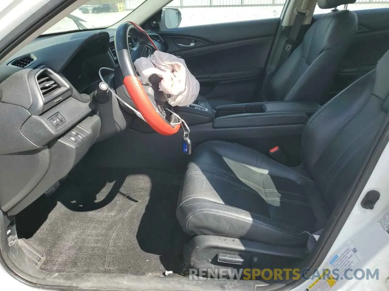 7 Photograph of a damaged car 19XZE4F94KE013561 HONDA INSIGHT 2019