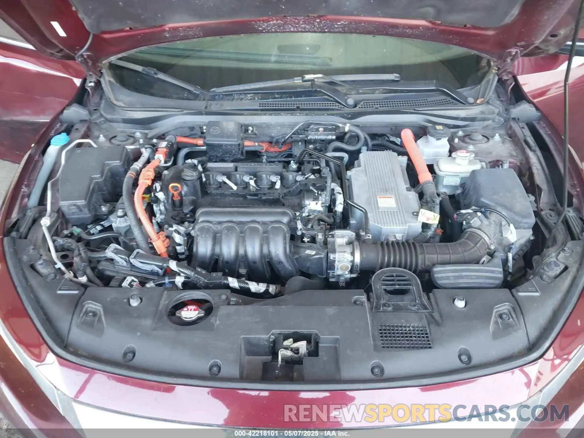10 Photograph of a damaged car 19XZE4F94KE014483 HONDA INSIGHT 2019