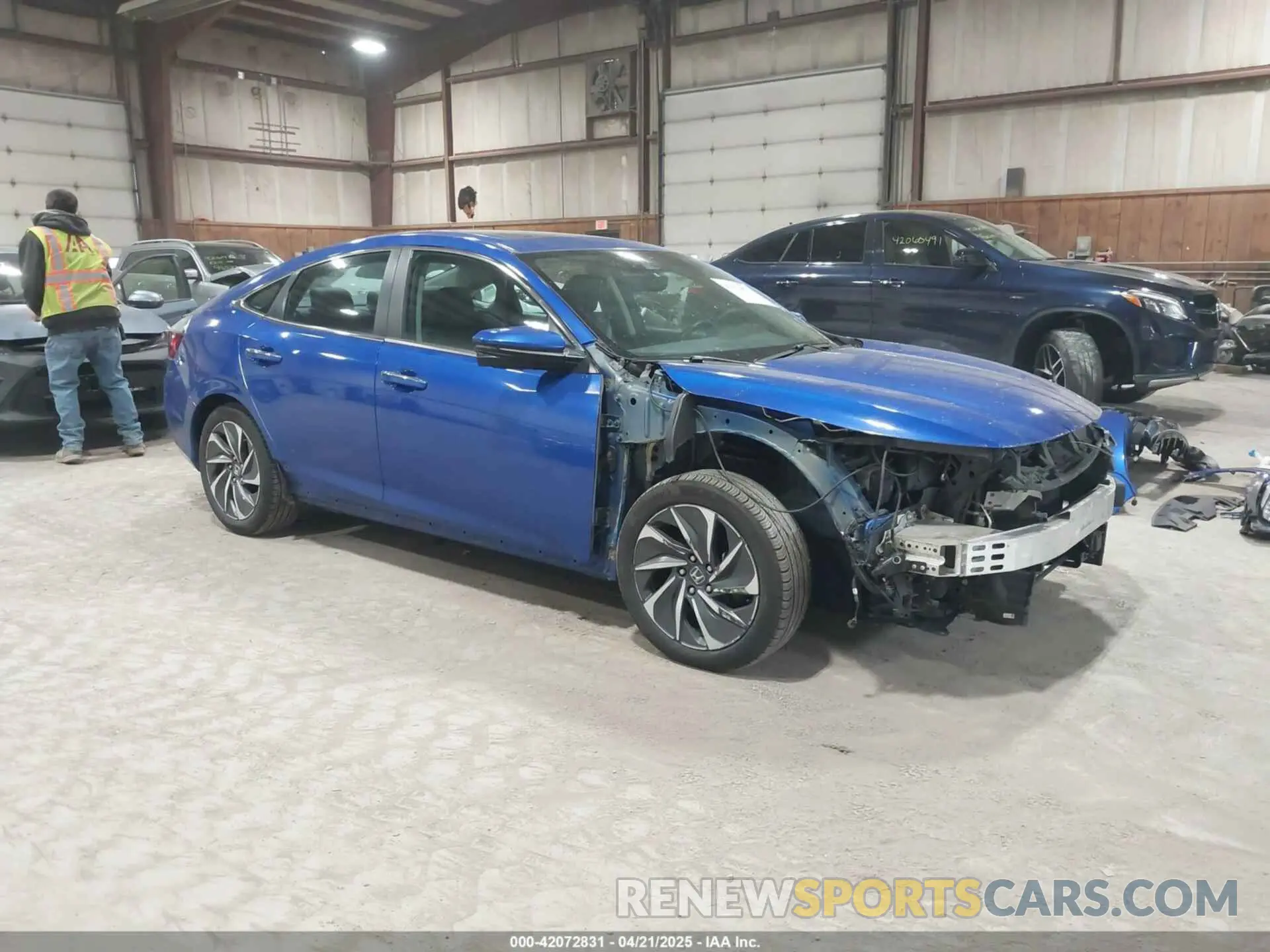1 Photograph of a damaged car 19XZE4F95KE003587 HONDA INSIGHT 2019