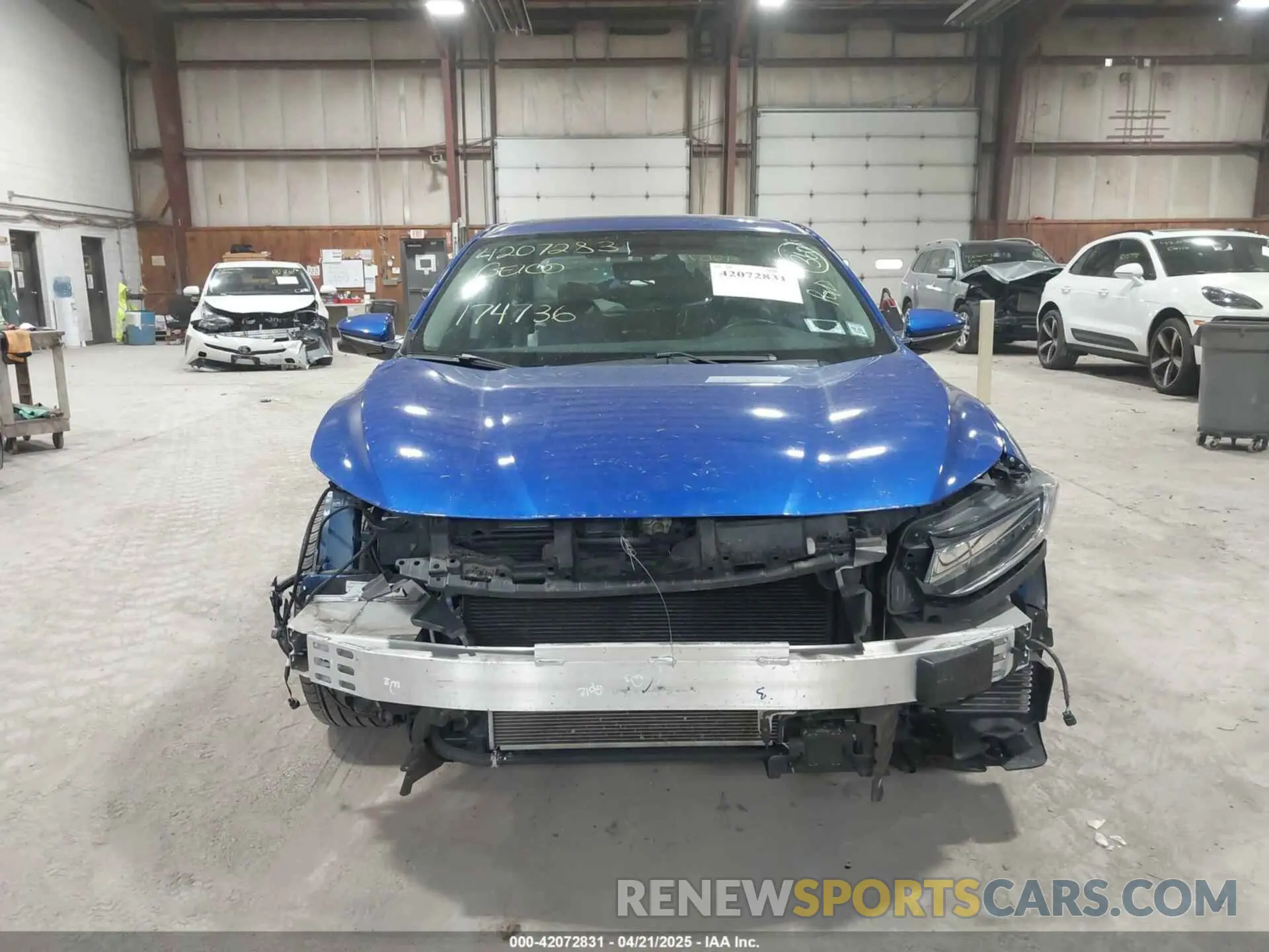 18 Photograph of a damaged car 19XZE4F95KE003587 HONDA INSIGHT 2019