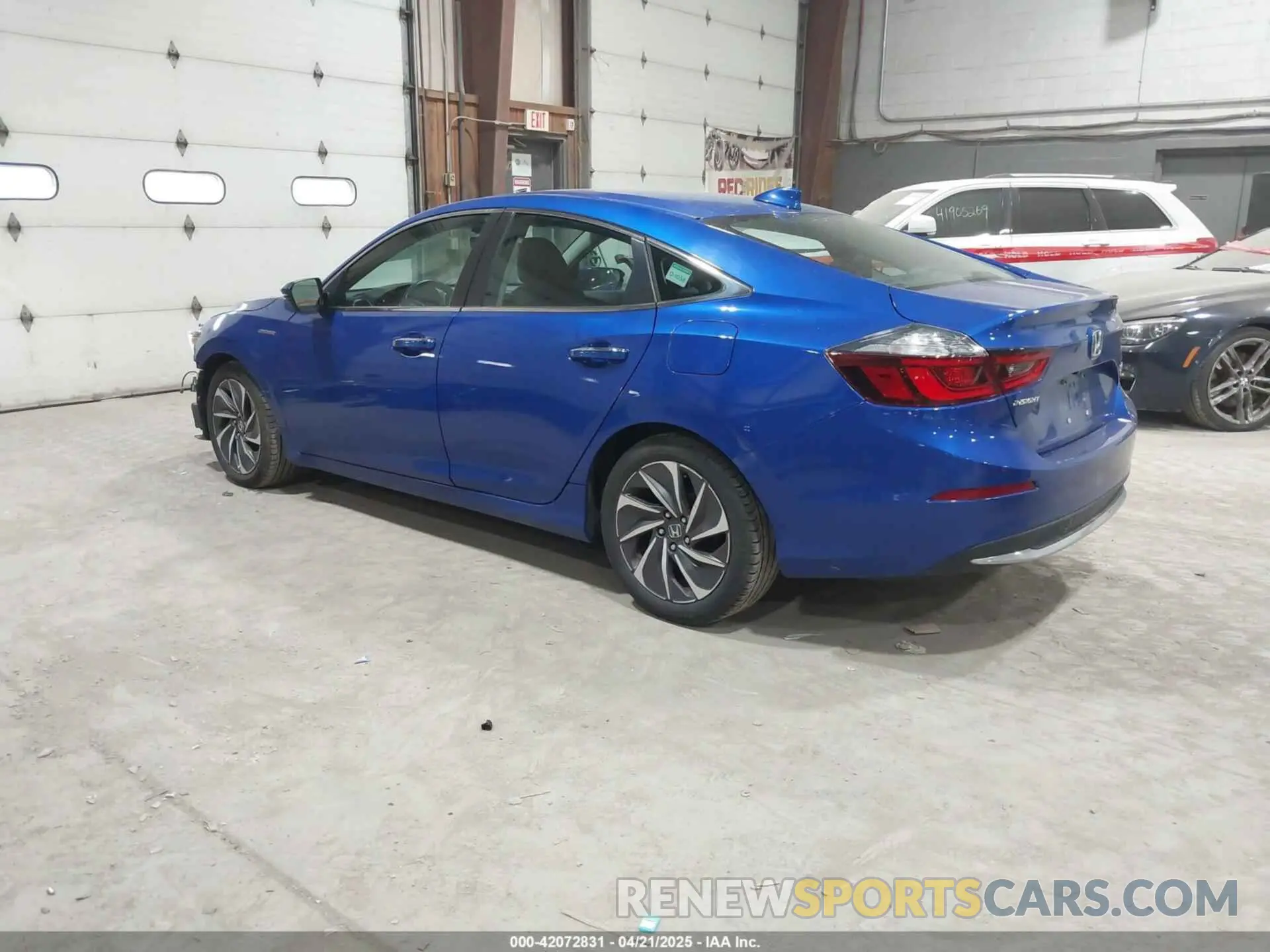 3 Photograph of a damaged car 19XZE4F95KE003587 HONDA INSIGHT 2019