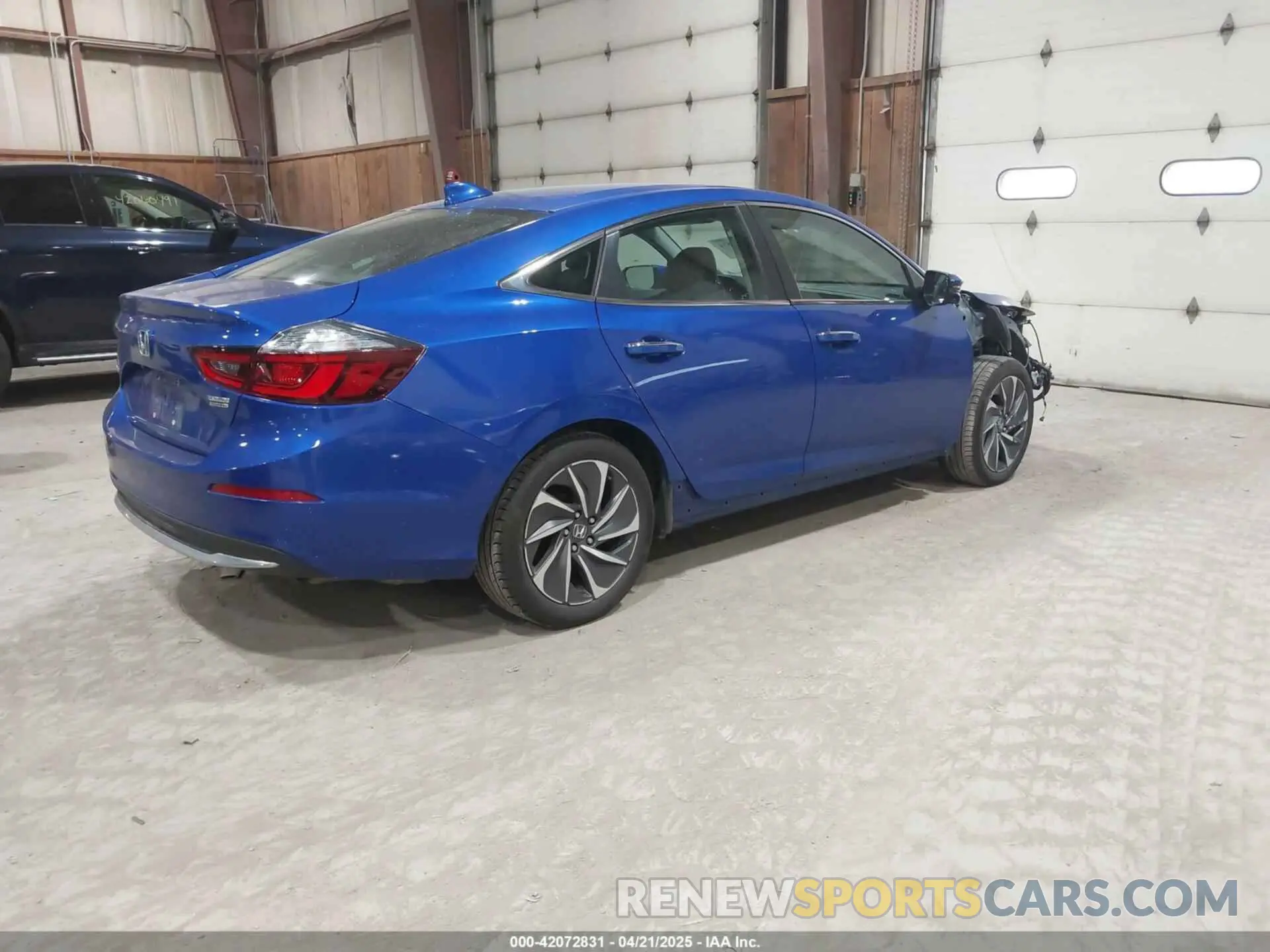 4 Photograph of a damaged car 19XZE4F95KE003587 HONDA INSIGHT 2019