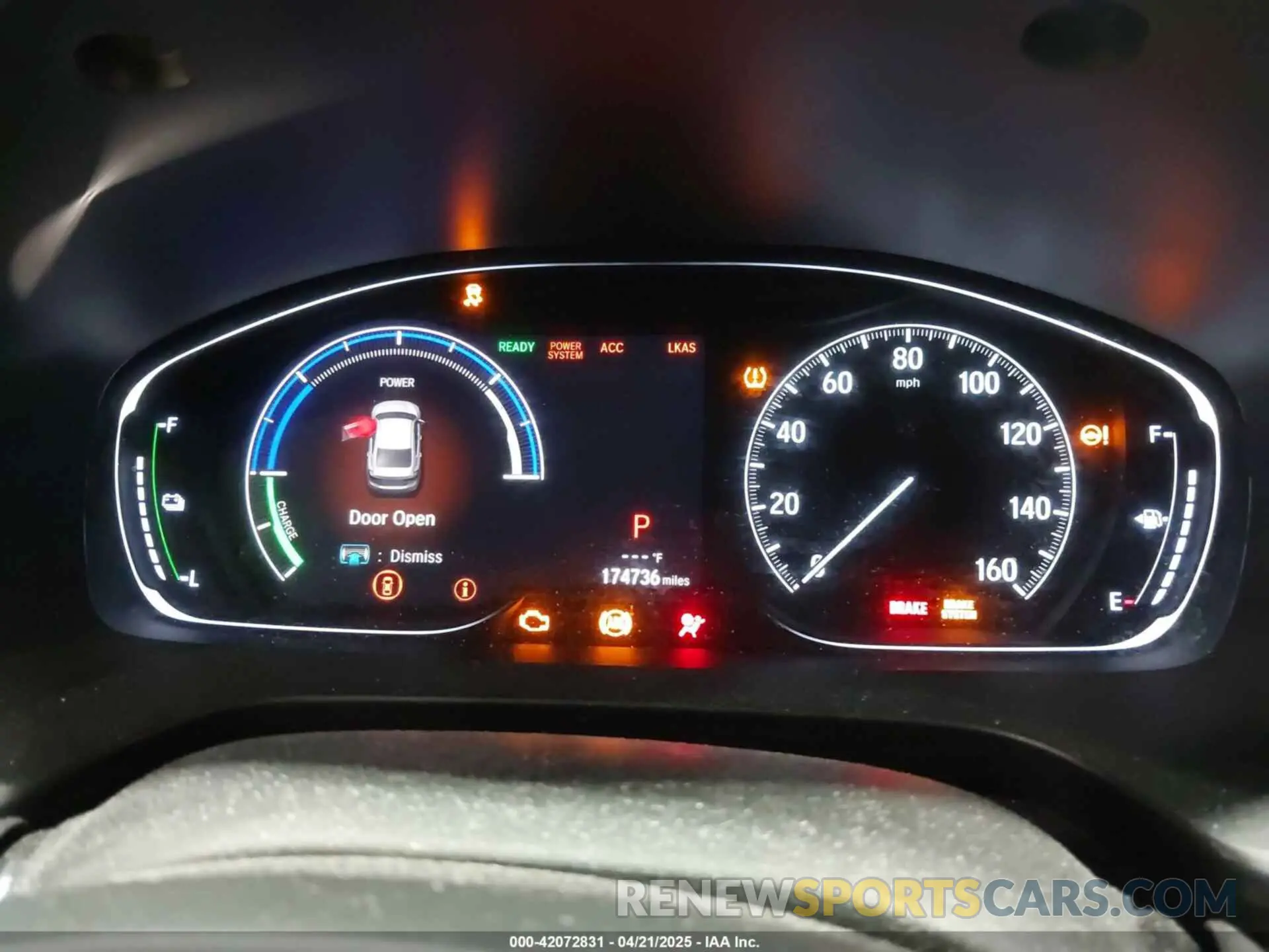7 Photograph of a damaged car 19XZE4F95KE003587 HONDA INSIGHT 2019