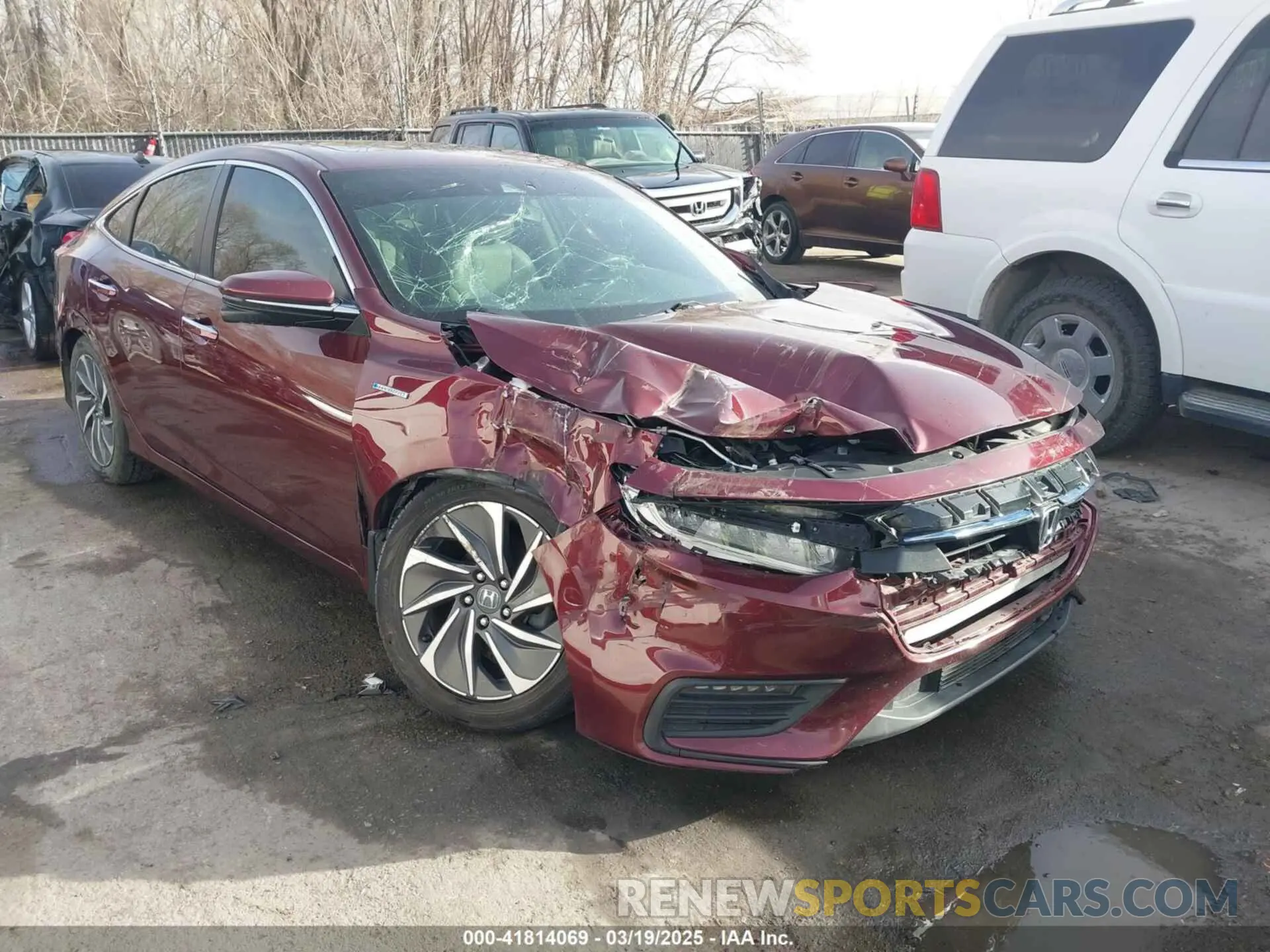 1 Photograph of a damaged car 19XZE4F95KE020308 HONDA INSIGHT 2019