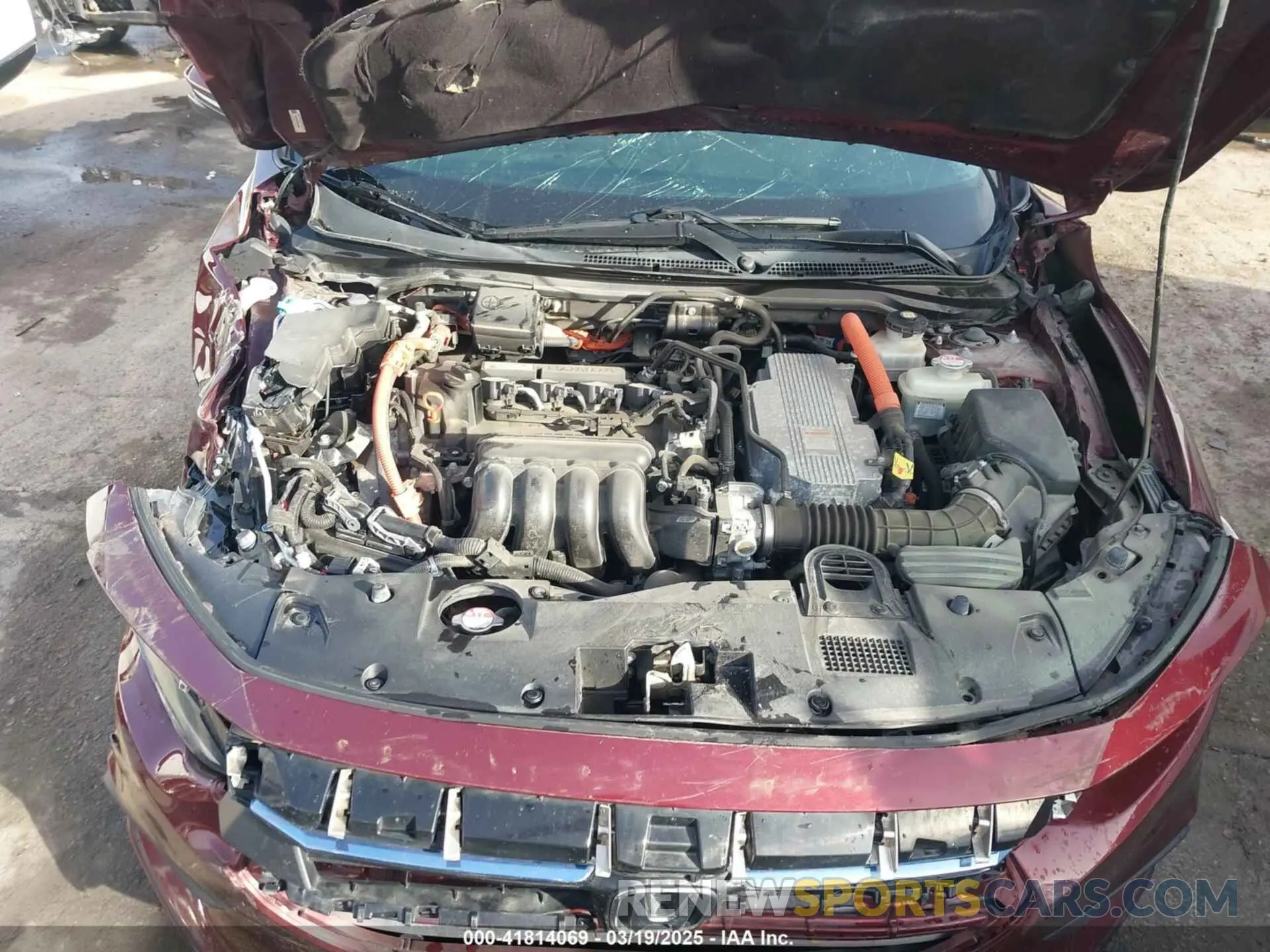 10 Photograph of a damaged car 19XZE4F95KE020308 HONDA INSIGHT 2019