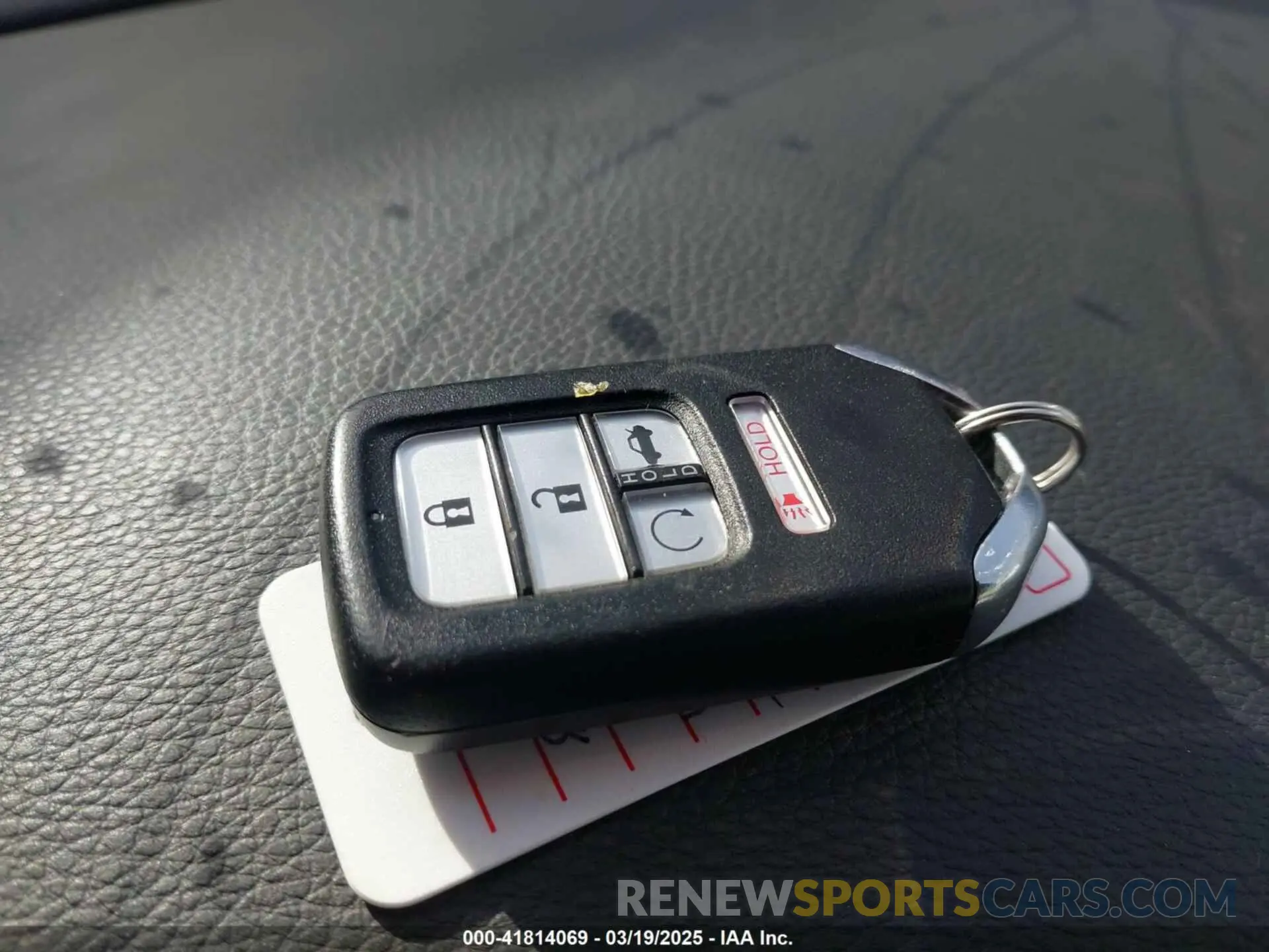 11 Photograph of a damaged car 19XZE4F95KE020308 HONDA INSIGHT 2019