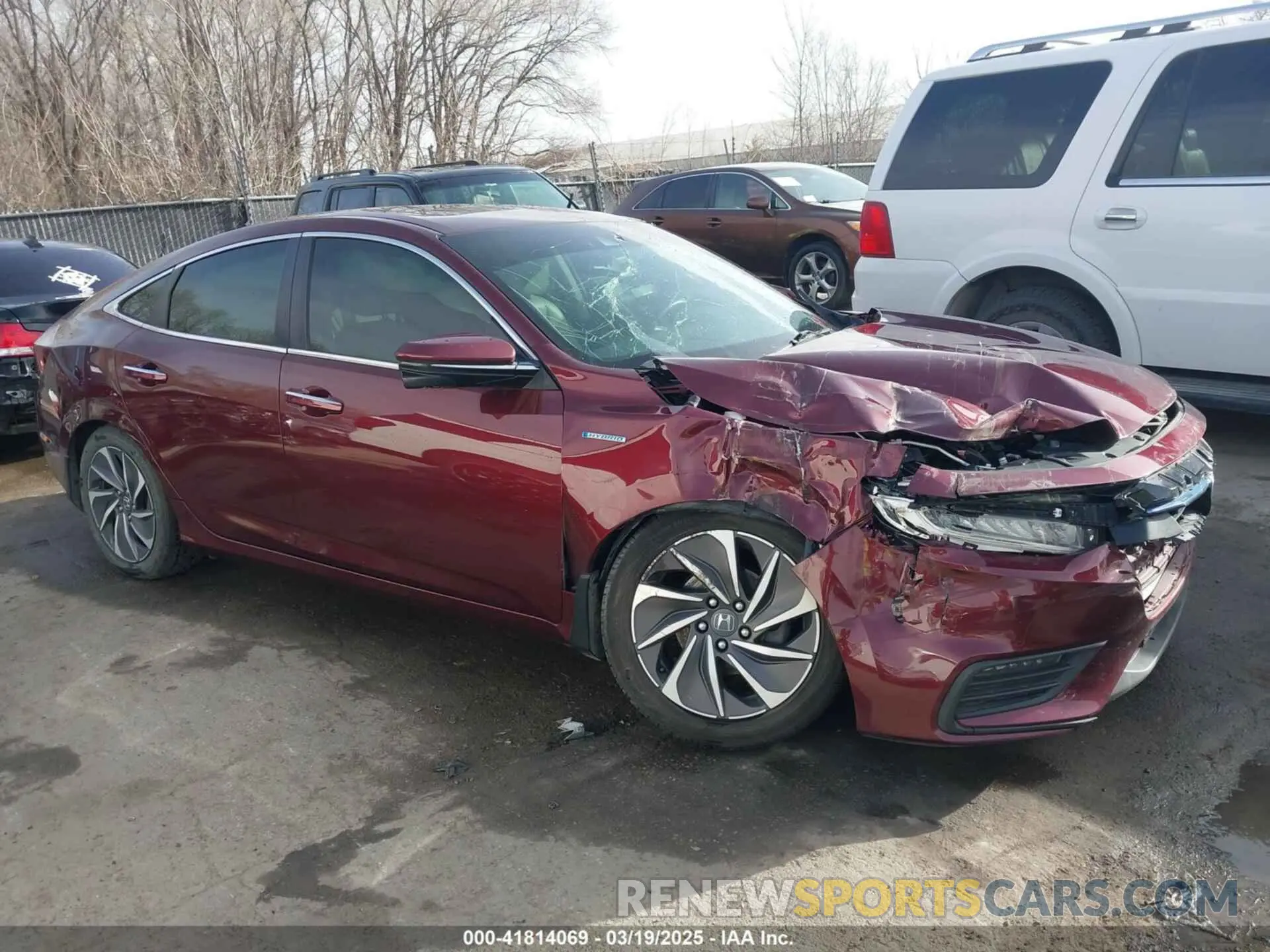 13 Photograph of a damaged car 19XZE4F95KE020308 HONDA INSIGHT 2019