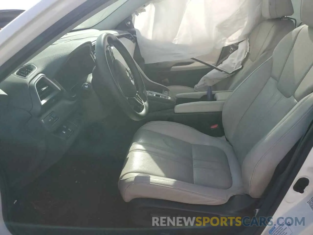 7 Photograph of a damaged car 19XZE4F96KE001993 HONDA INSIGHT 2019