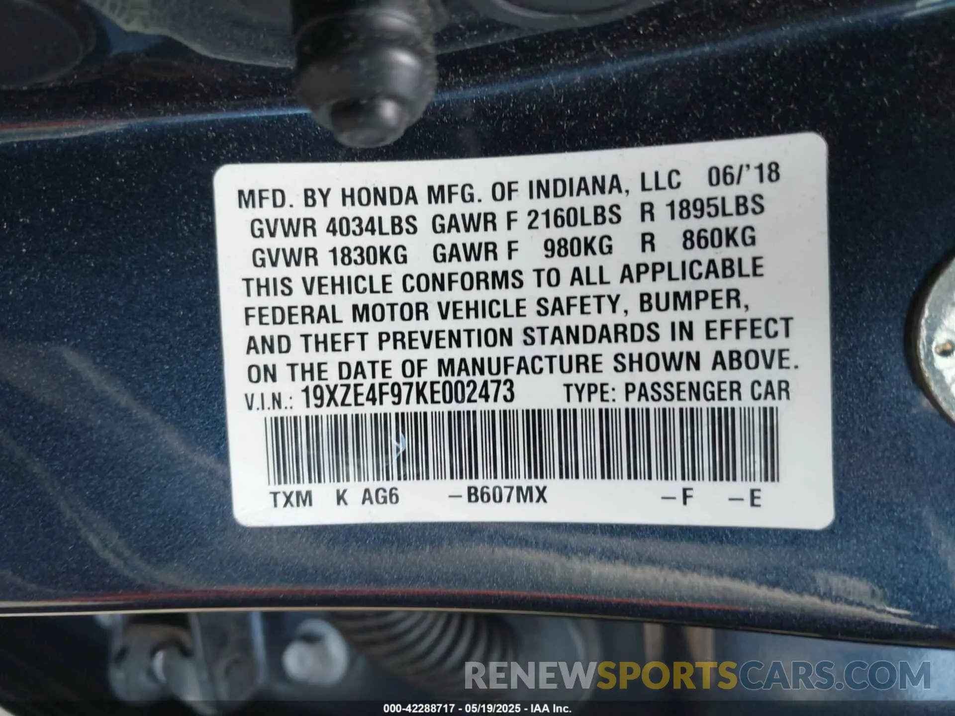 9 Photograph of a damaged car 19XZE4F97KE002473 HONDA INSIGHT 2019