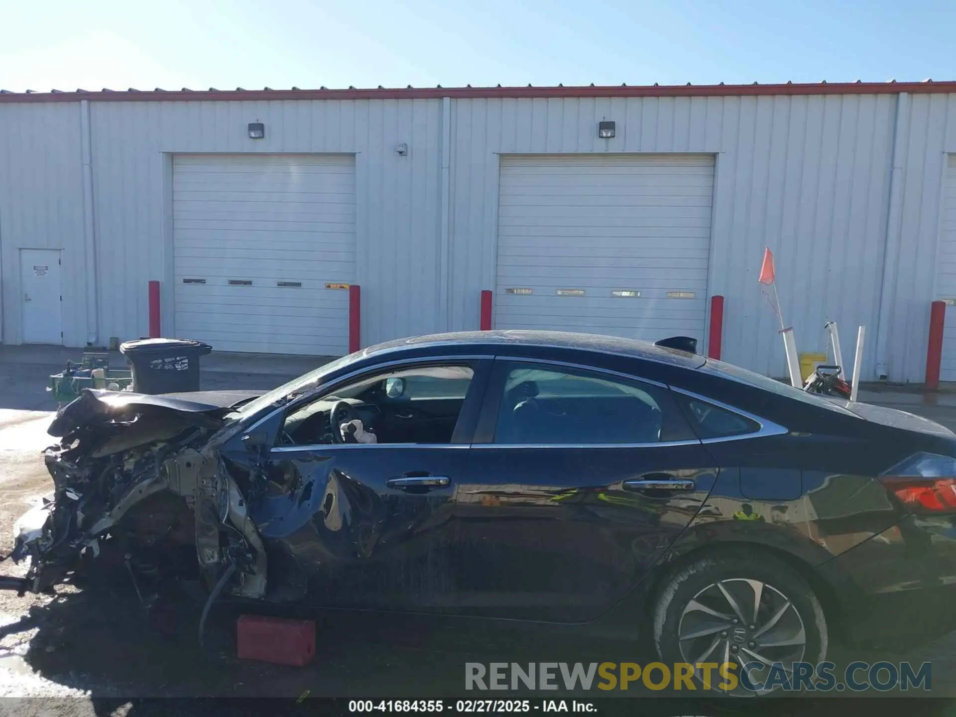 15 Photograph of a damaged car 19XZE4F97KE019824 HONDA INSIGHT 2019