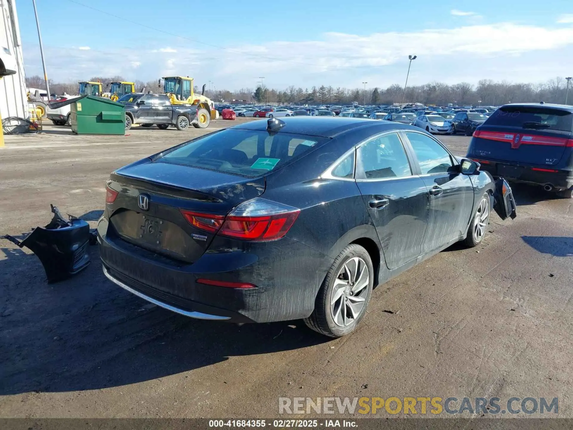 4 Photograph of a damaged car 19XZE4F97KE019824 HONDA INSIGHT 2019
