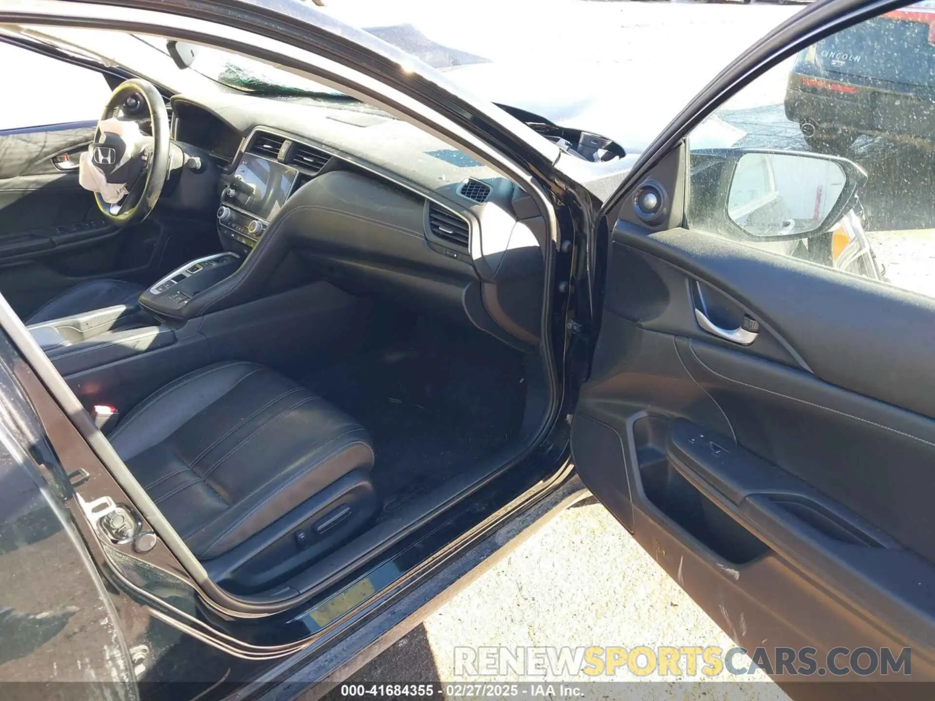 5 Photograph of a damaged car 19XZE4F97KE019824 HONDA INSIGHT 2019
