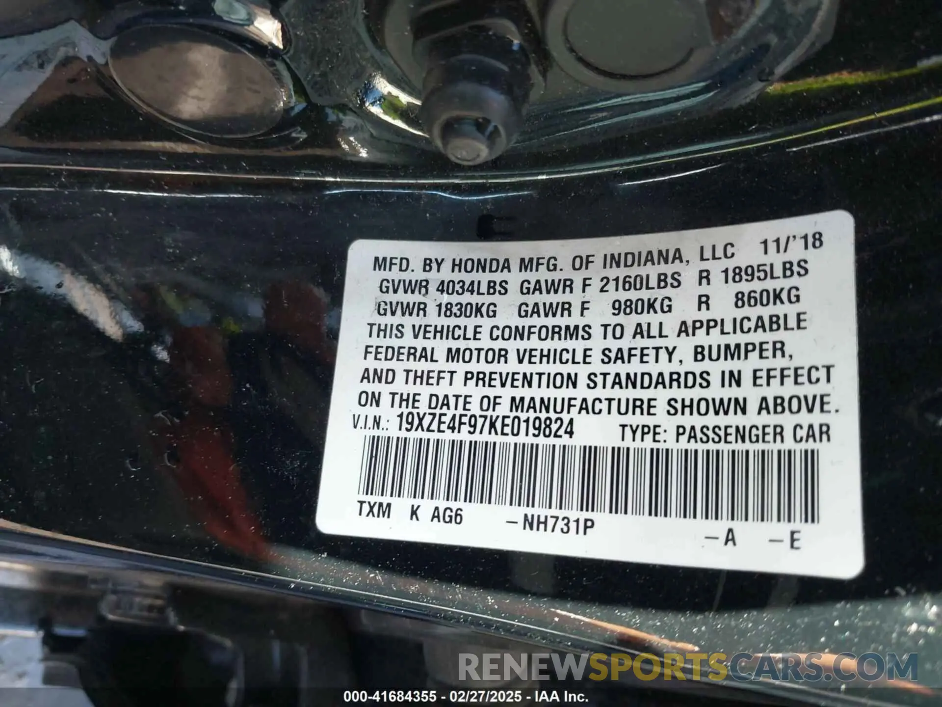 9 Photograph of a damaged car 19XZE4F97KE019824 HONDA INSIGHT 2019