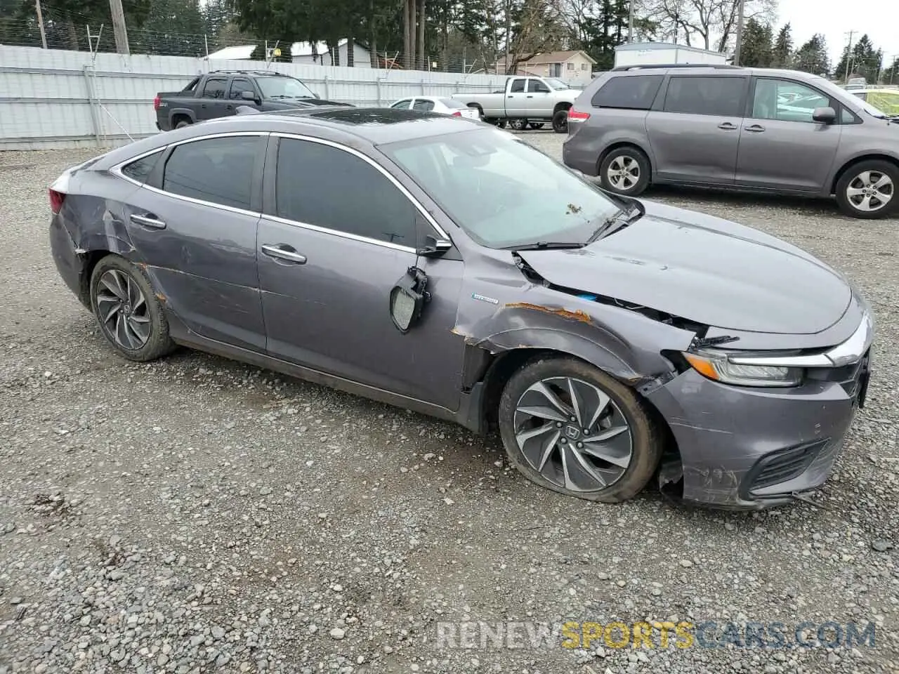 4 Photograph of a damaged car 19XZE4F98KE003082 HONDA INSIGHT 2019