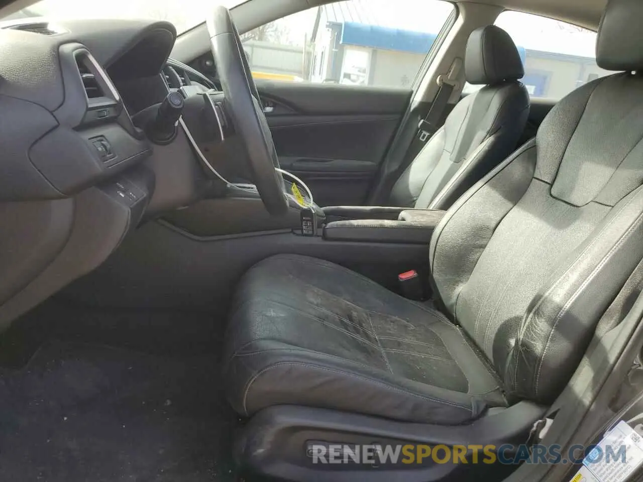 7 Photograph of a damaged car 19XZE4F99KE003172 HONDA INSIGHT 2019