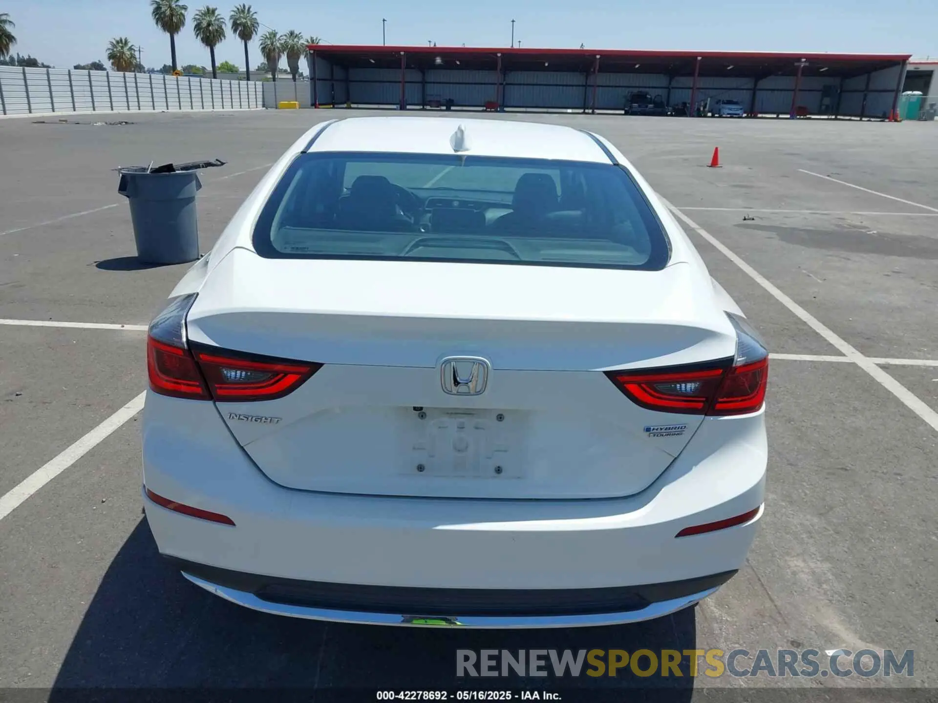 16 Photograph of a damaged car 19XZE4F99KE027245 HONDA INSIGHT 2019
