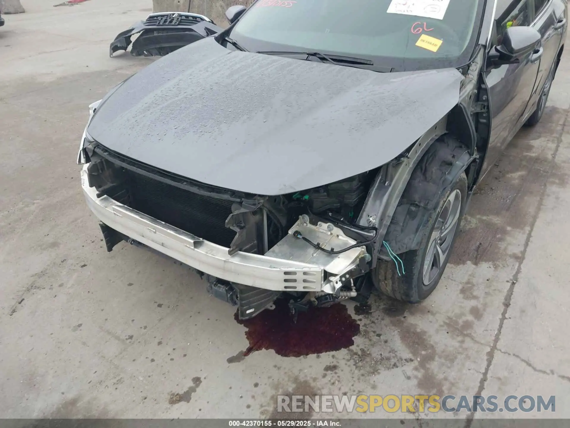 6 Photograph of a damaged car 19XZE4F50LE005469 HONDA INSIGHT 2020