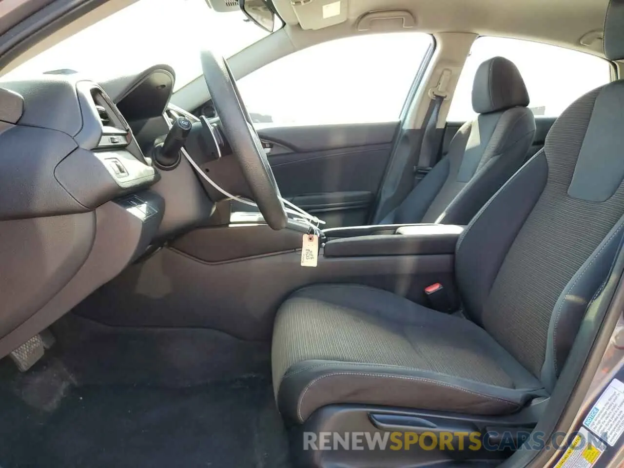 7 Photograph of a damaged car 19XZE4F51LE006856 HONDA INSIGHT 2020