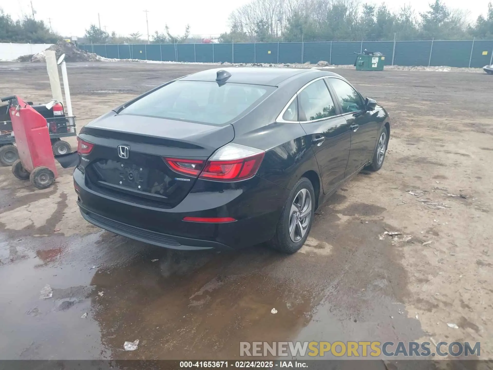4 Photograph of a damaged car 19XZE4F53LE000119 HONDA INSIGHT 2020