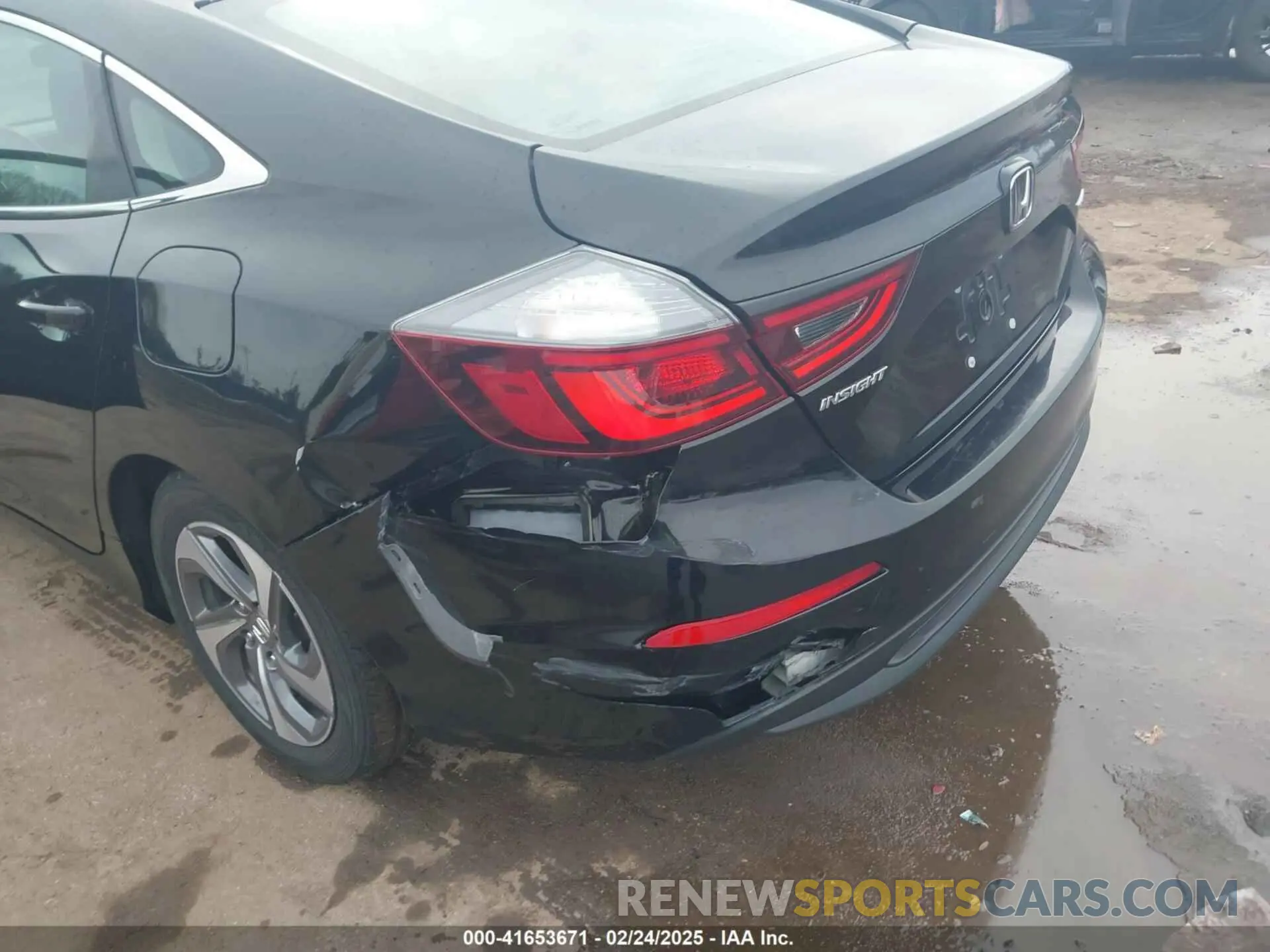 6 Photograph of a damaged car 19XZE4F53LE000119 HONDA INSIGHT 2020