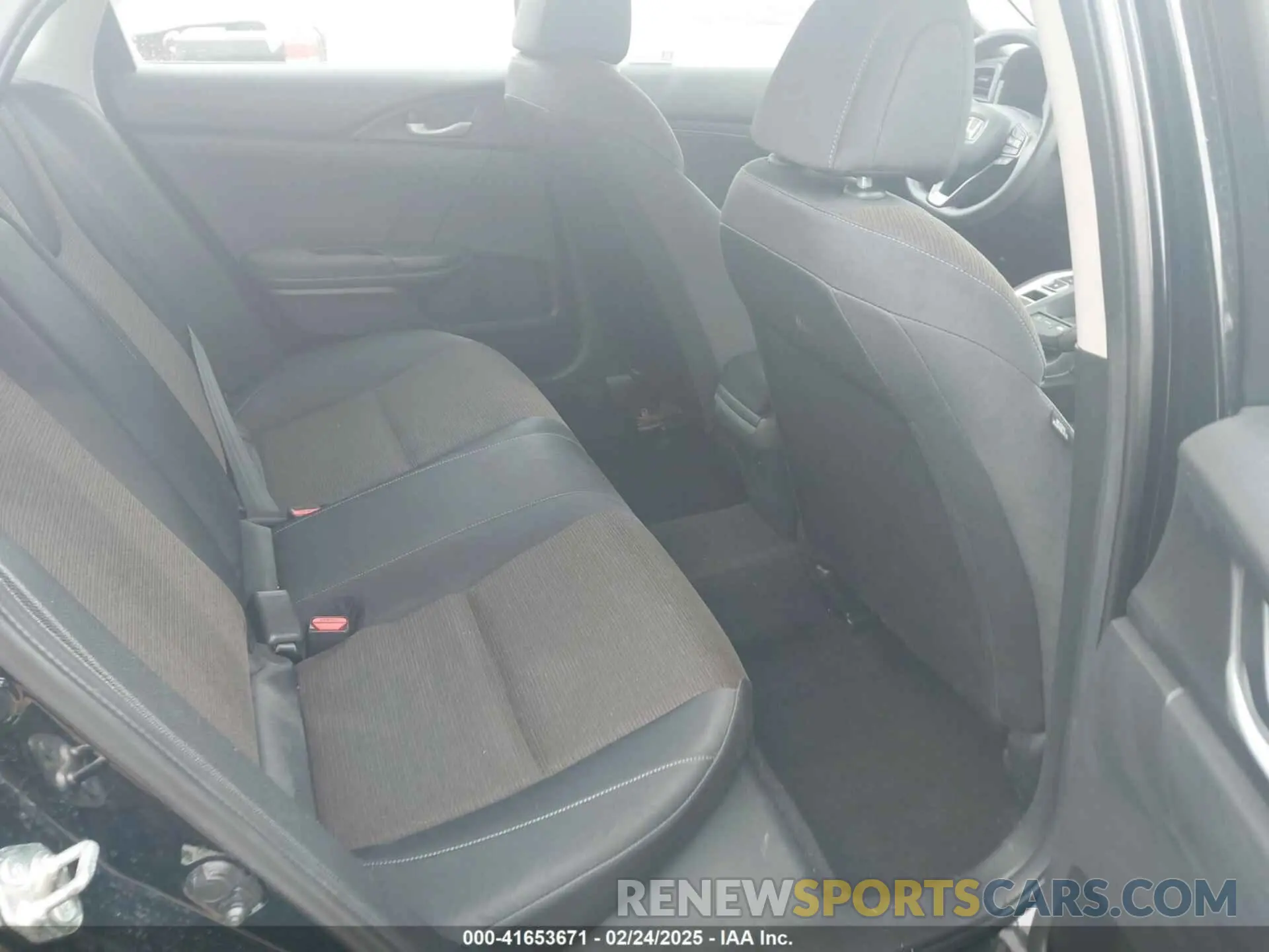 8 Photograph of a damaged car 19XZE4F53LE000119 HONDA INSIGHT 2020