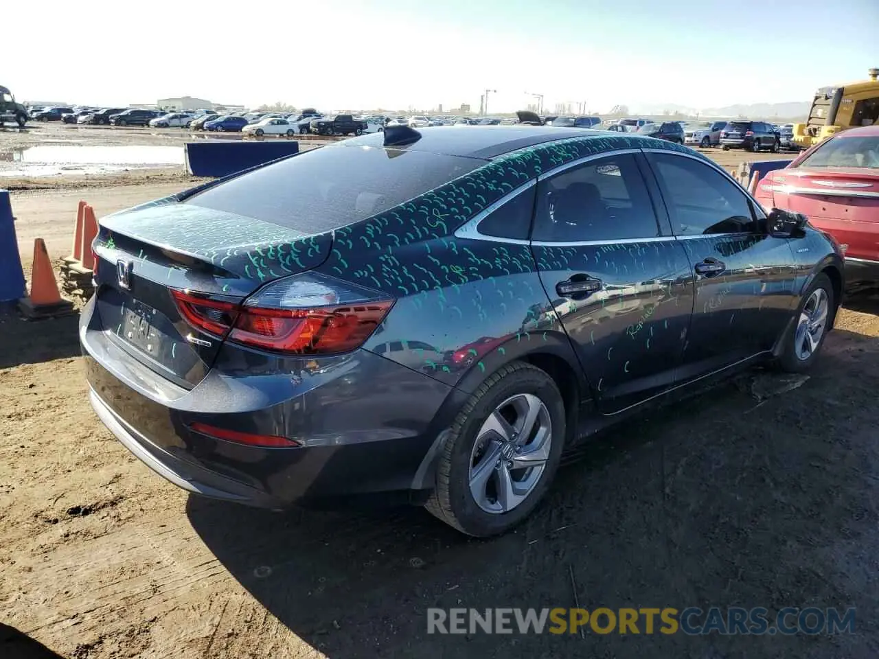 3 Photograph of a damaged car 19XZE4F53LE005949 HONDA INSIGHT 2020