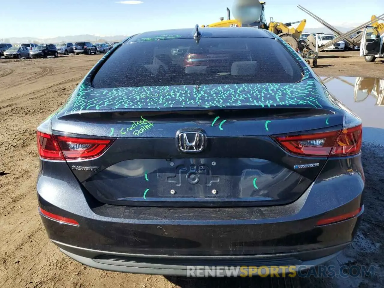 6 Photograph of a damaged car 19XZE4F53LE005949 HONDA INSIGHT 2020