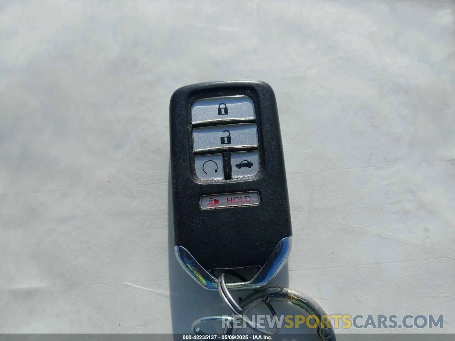 11 Photograph of a damaged car 19XZE4F54LE000632 HONDA INSIGHT 2020