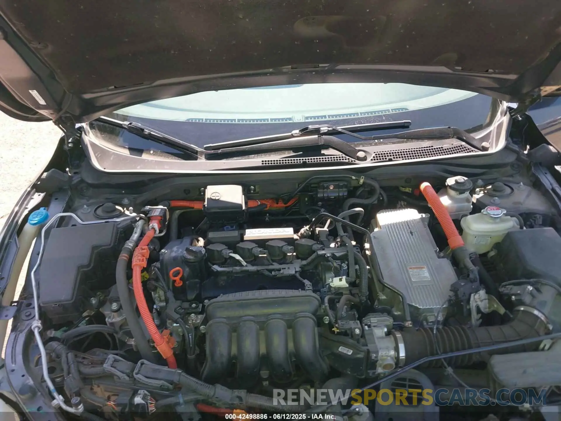 10 Photograph of a damaged car 19XZE4F56LE000020 HONDA INSIGHT 2020