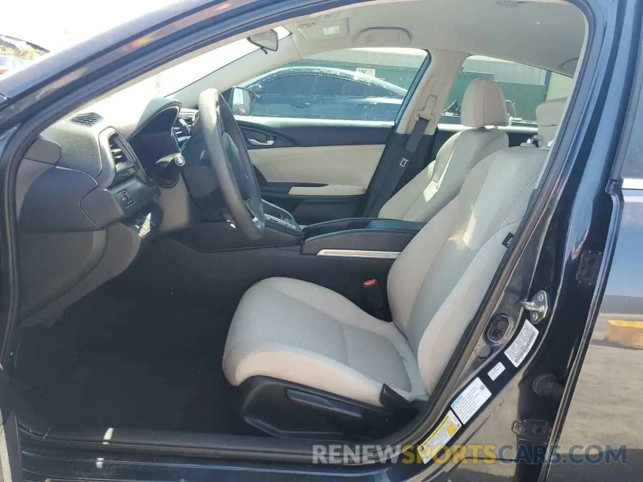 7 Photograph of a damaged car 19XZE4F56LE005959 HONDA INSIGHT 2020
