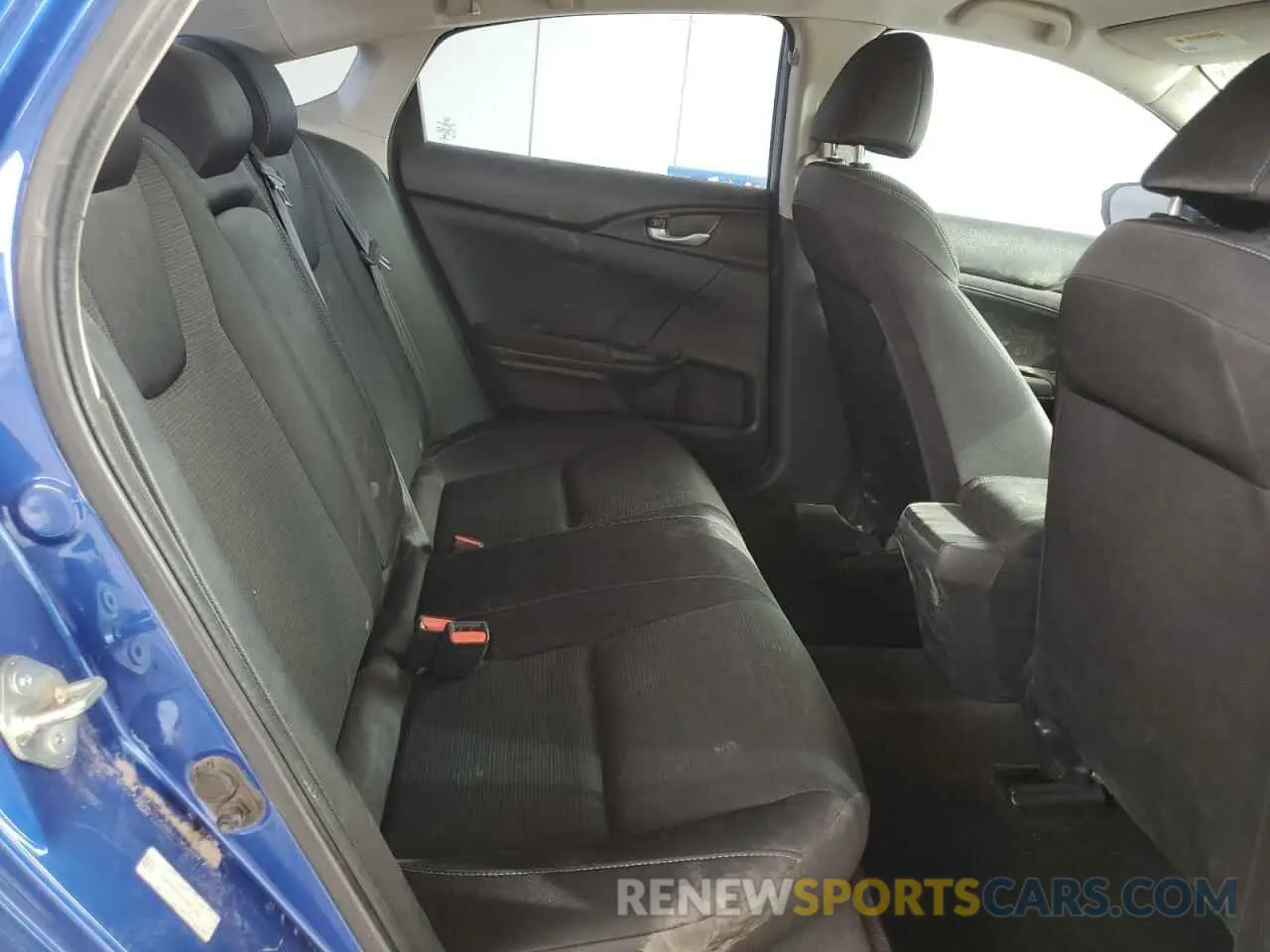 10 Photograph of a damaged car 19XZE4F57LE007218 HONDA INSIGHT 2020