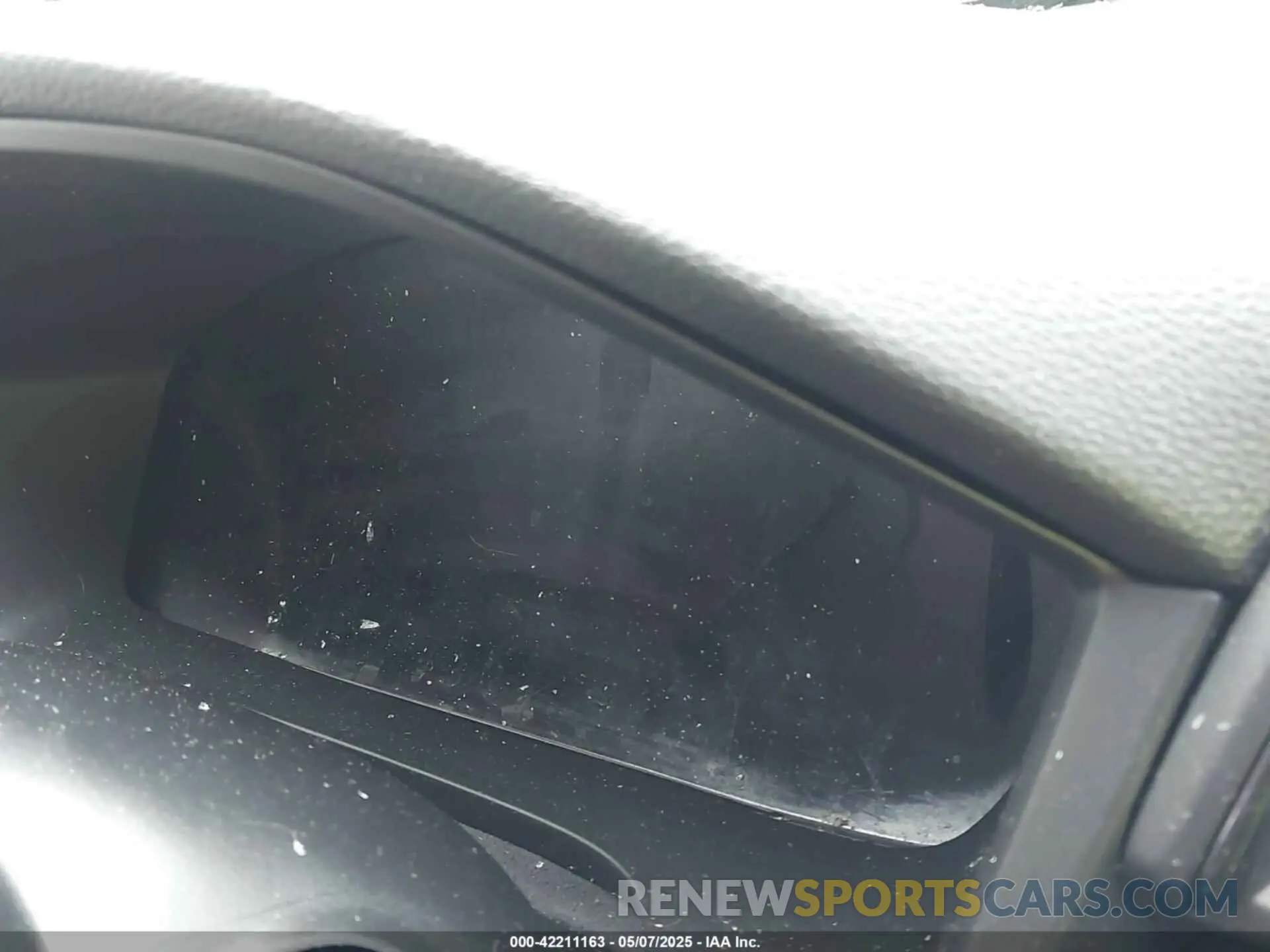 14 Photograph of a damaged car 19XZE4F57LE014721 HONDA INSIGHT 2020
