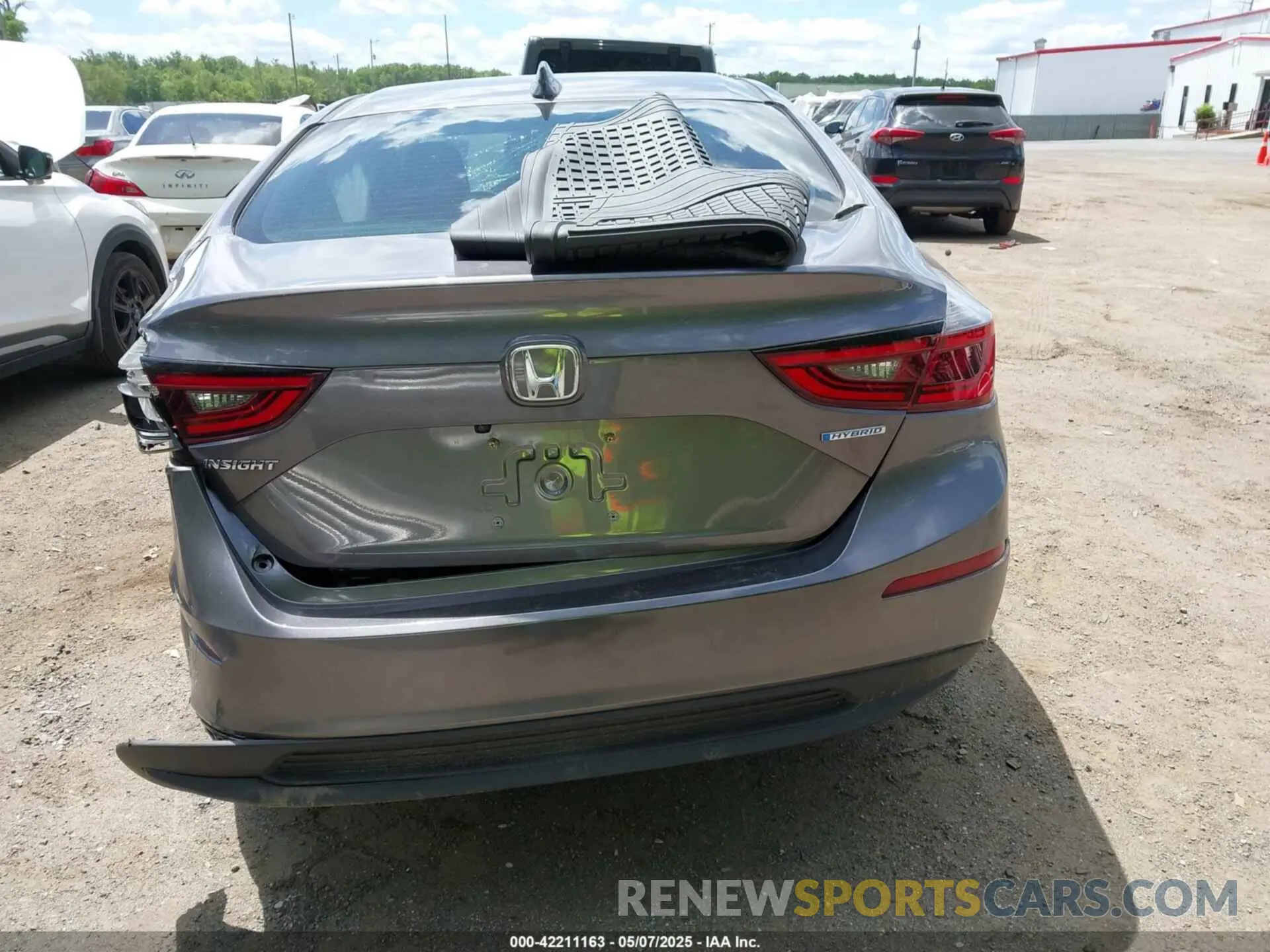 15 Photograph of a damaged car 19XZE4F57LE014721 HONDA INSIGHT 2020