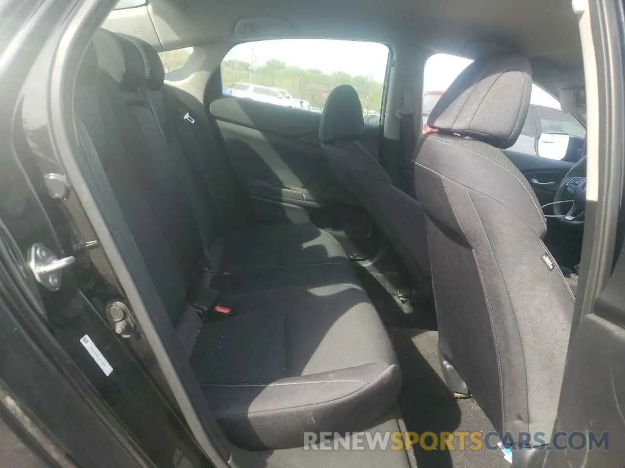 10 Photograph of a damaged car 19XZE4F58LE011830 HONDA INSIGHT 2020