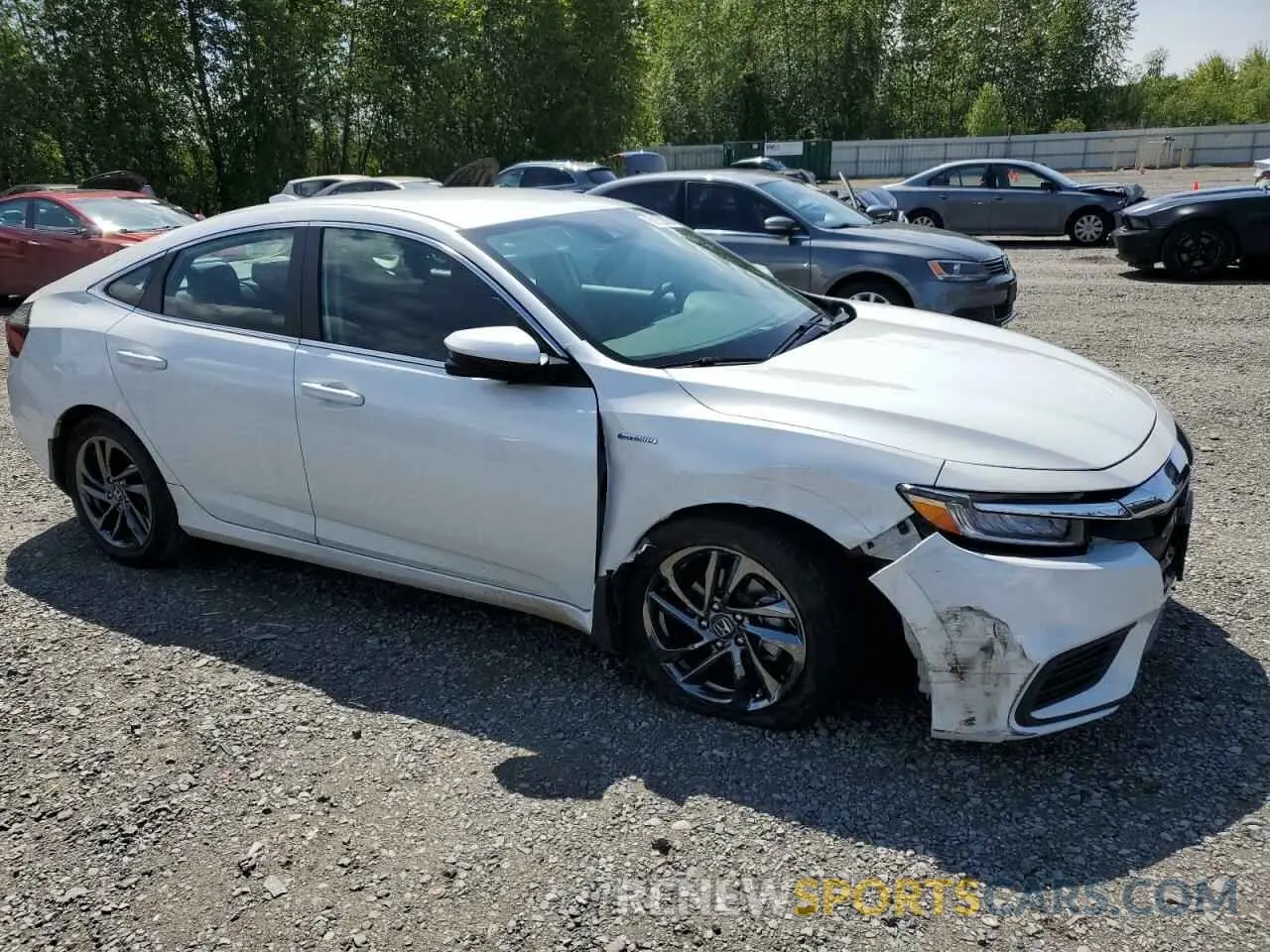 4 Photograph of a damaged car 19XZE4F59LE006412 HONDA INSIGHT 2020