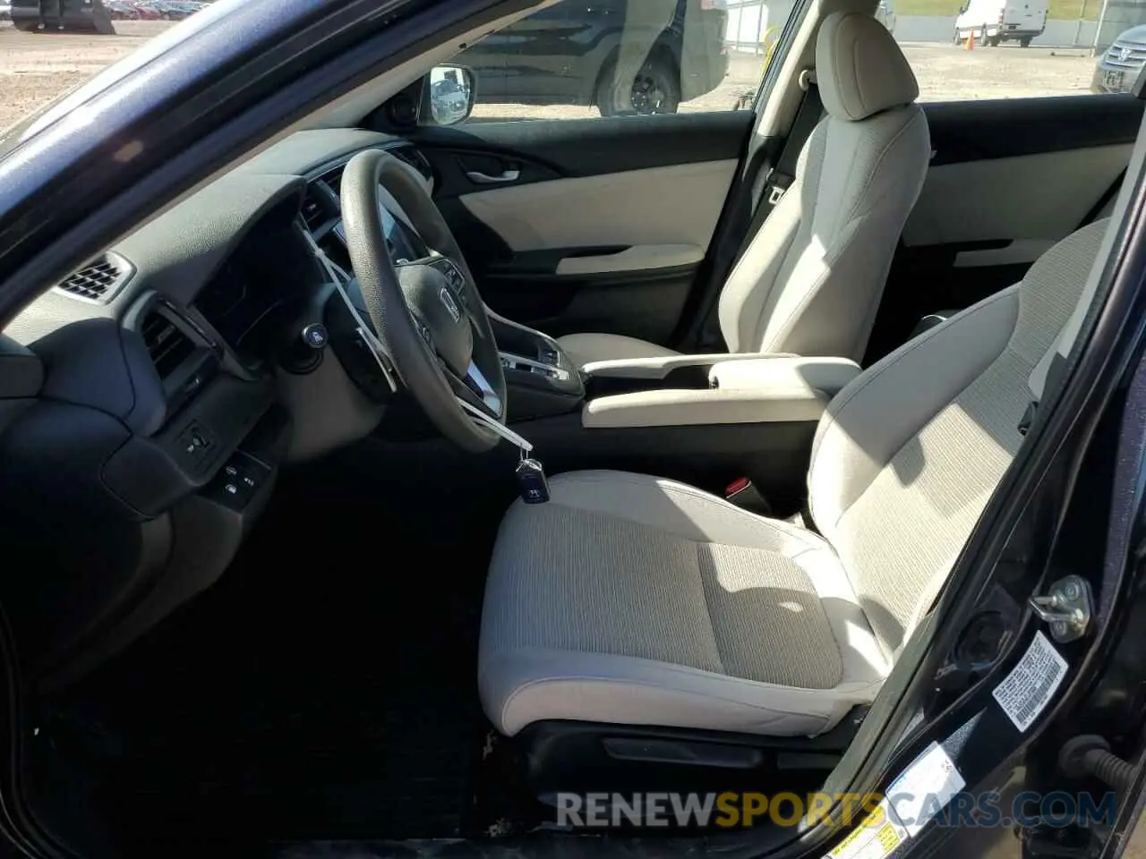 7 Photograph of a damaged car 19XZE4F59LE013005 HONDA INSIGHT 2020