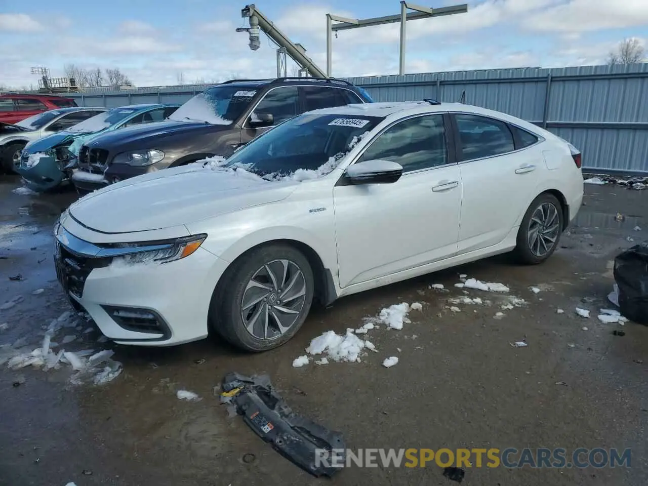 1 Photograph of a damaged car 19XZE4F93LE002908 HONDA INSIGHT 2020