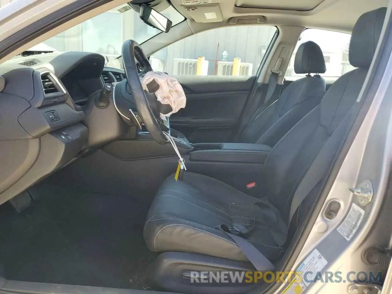7 Photograph of a damaged car 19XZE4F93LE007106 HONDA INSIGHT 2020