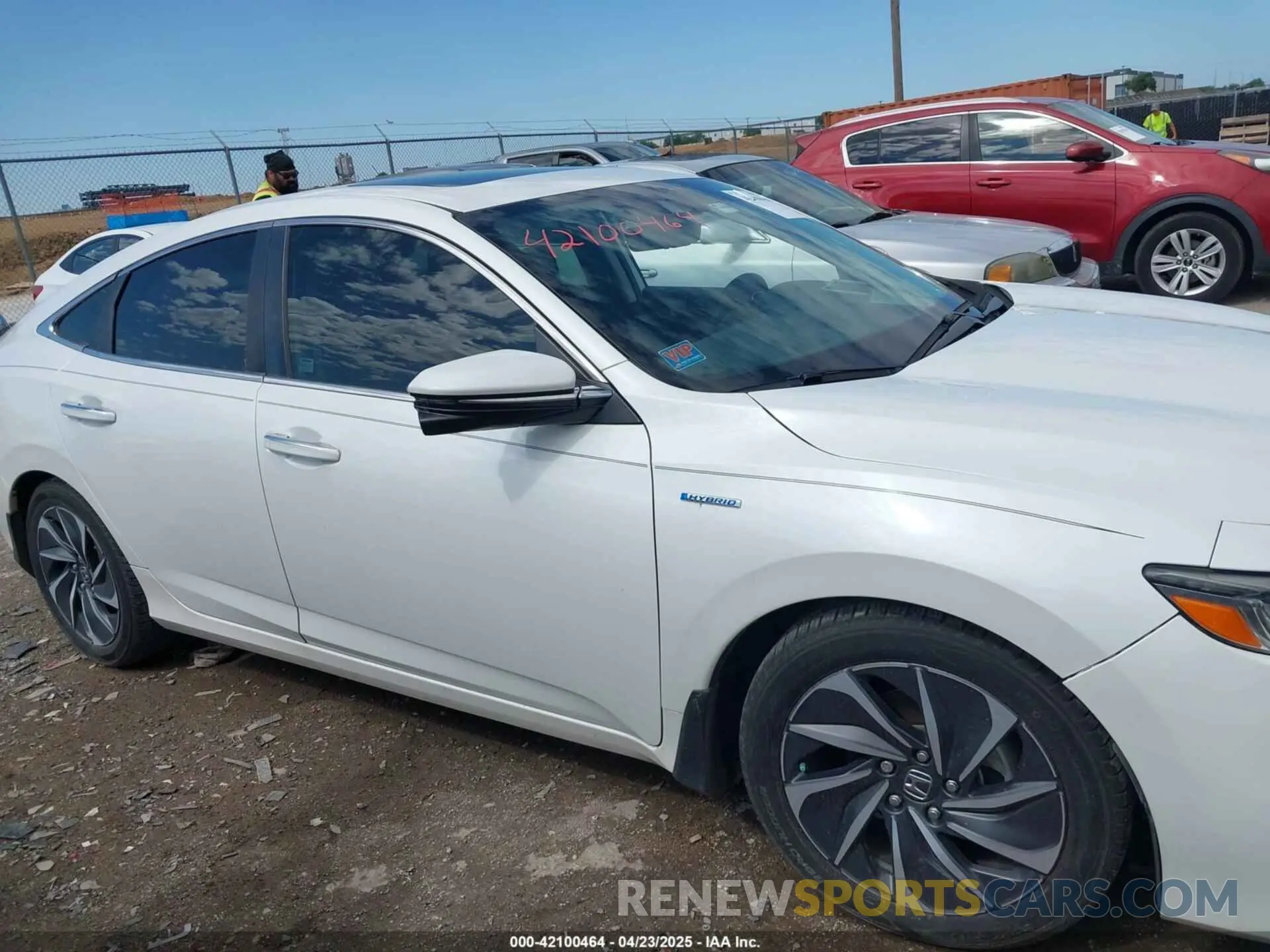 13 Photograph of a damaged car 19XZE4F93LE009017 HONDA INSIGHT 2020