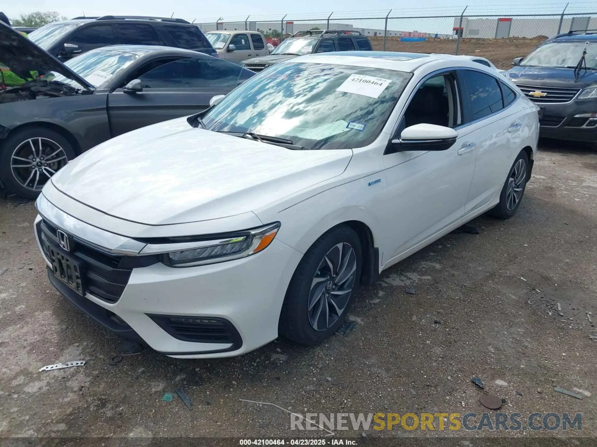 2 Photograph of a damaged car 19XZE4F93LE009017 HONDA INSIGHT 2020