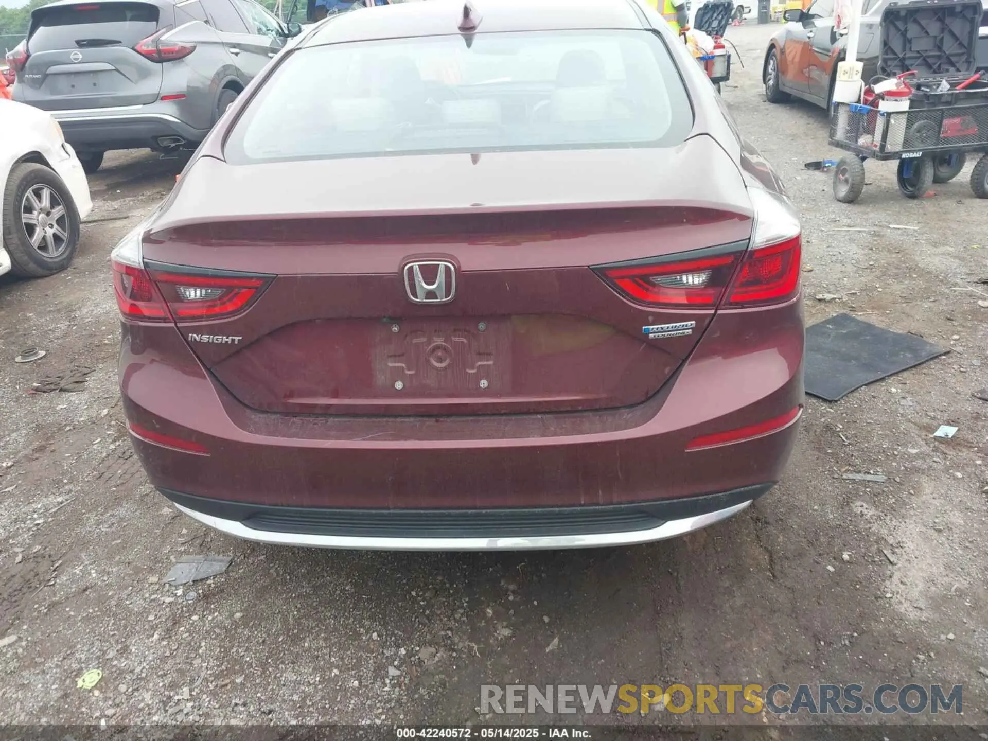 16 Photograph of a damaged car 19XZE4F93LE010040 HONDA INSIGHT 2020