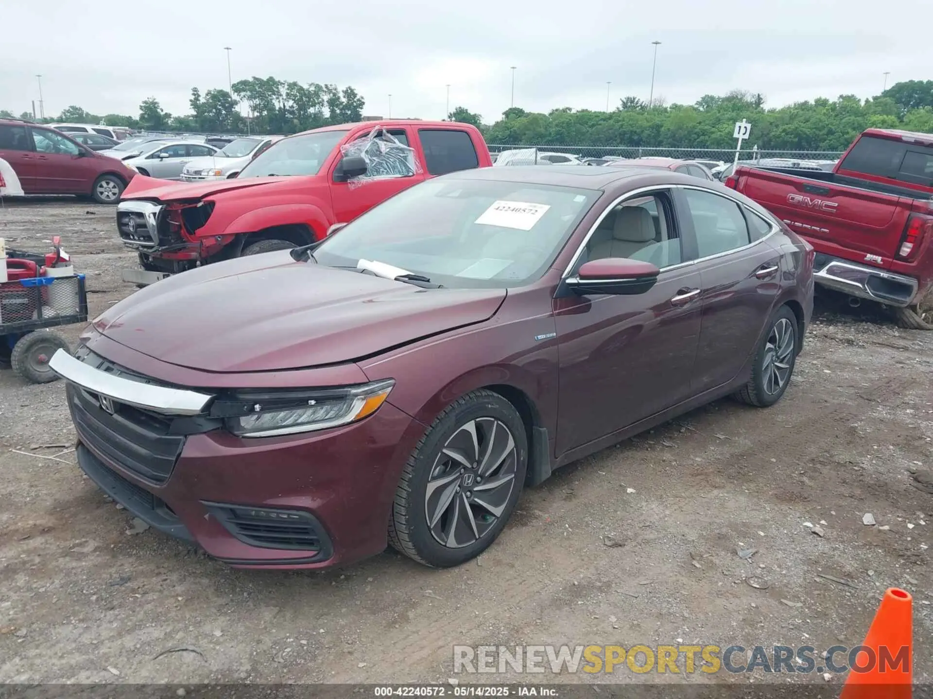 2 Photograph of a damaged car 19XZE4F93LE010040 HONDA INSIGHT 2020