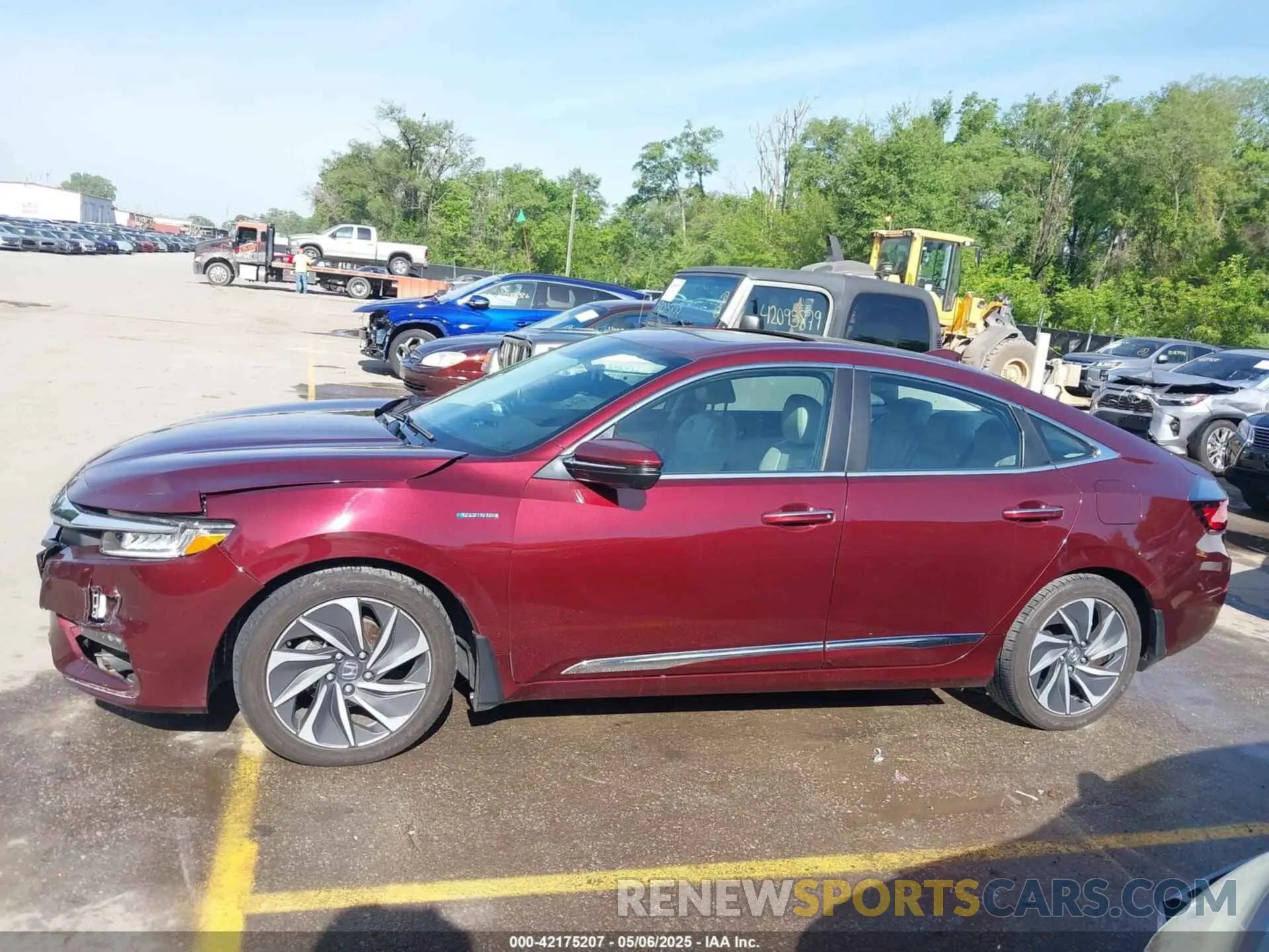 14 Photograph of a damaged car 19XZE4F95LE011531 HONDA INSIGHT 2020